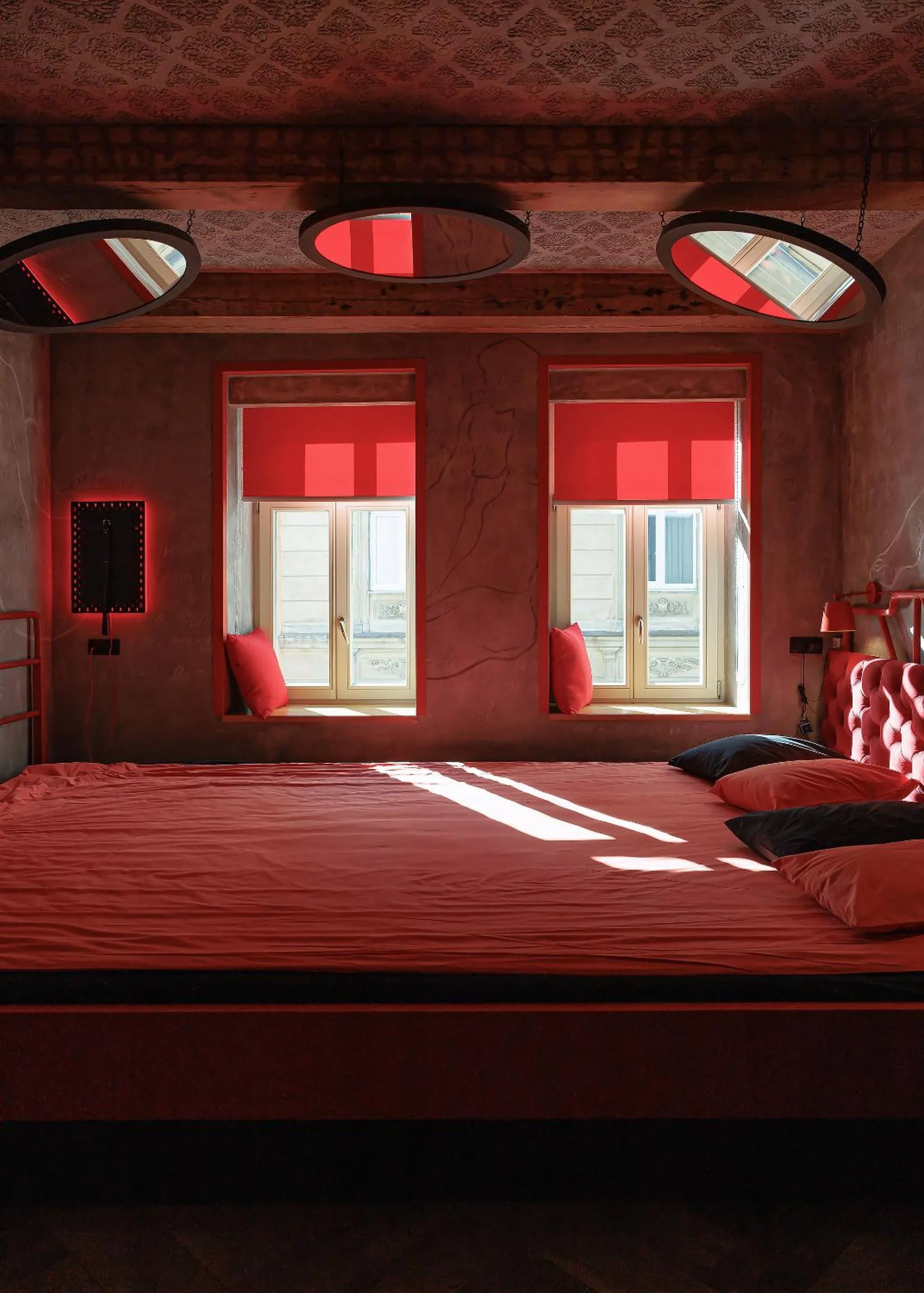 Bed in Masoch. Hotel & Cafe