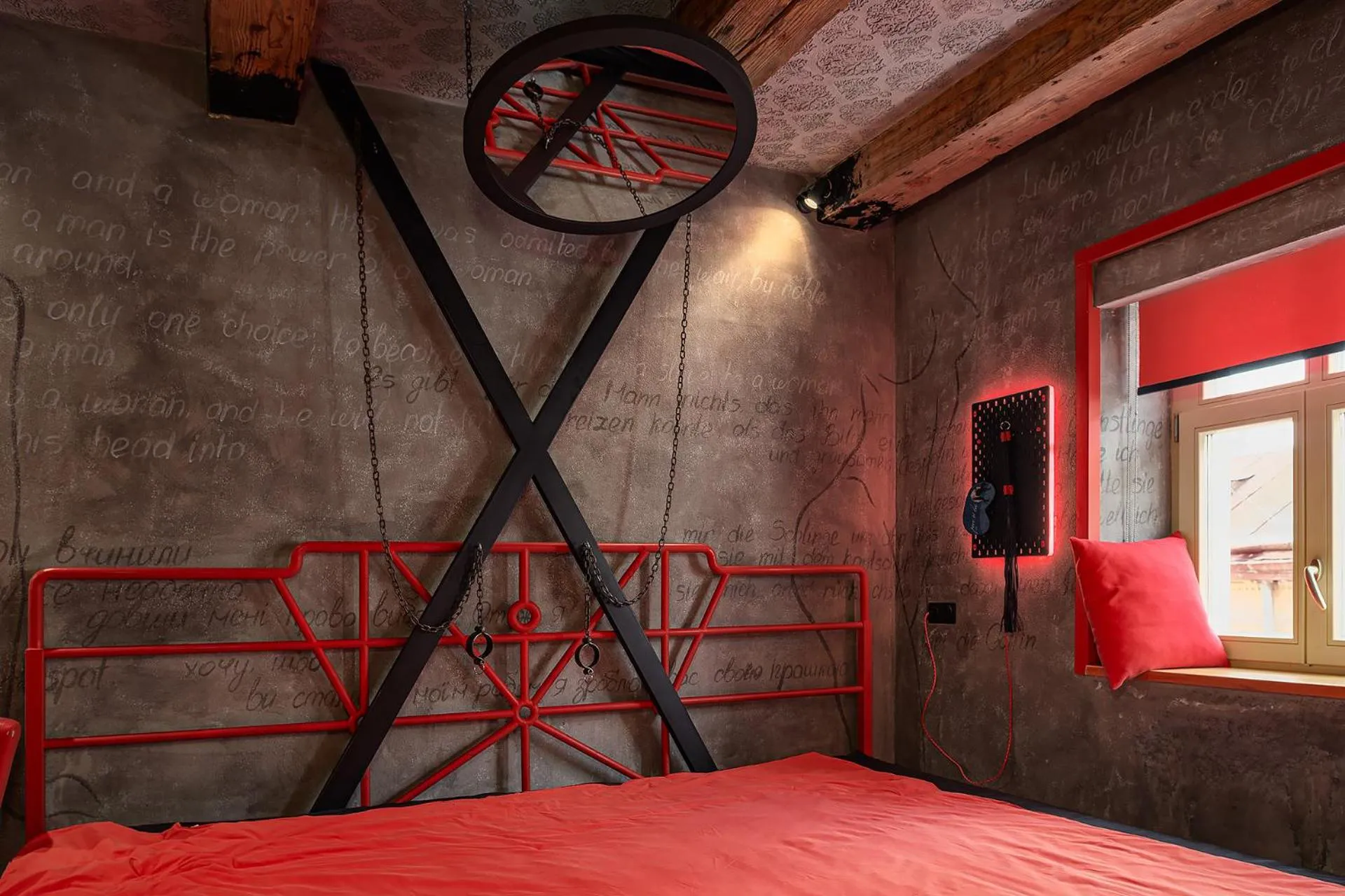 Bed in Masoch. Hotel & Cafe