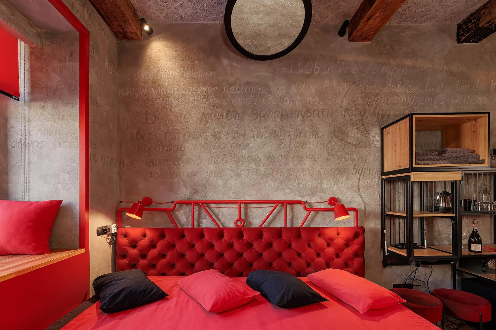 Bed in Masoch. Hotel & Cafe