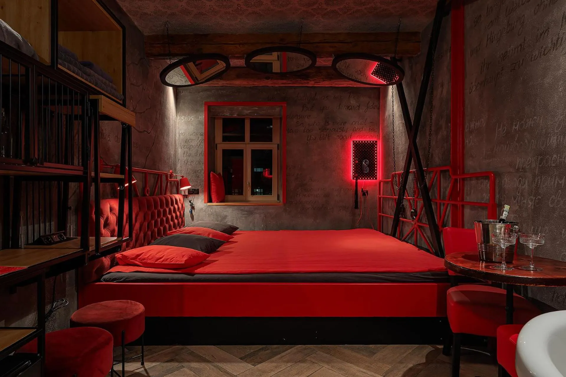 Bed in Masoch. Hotel & Cafe