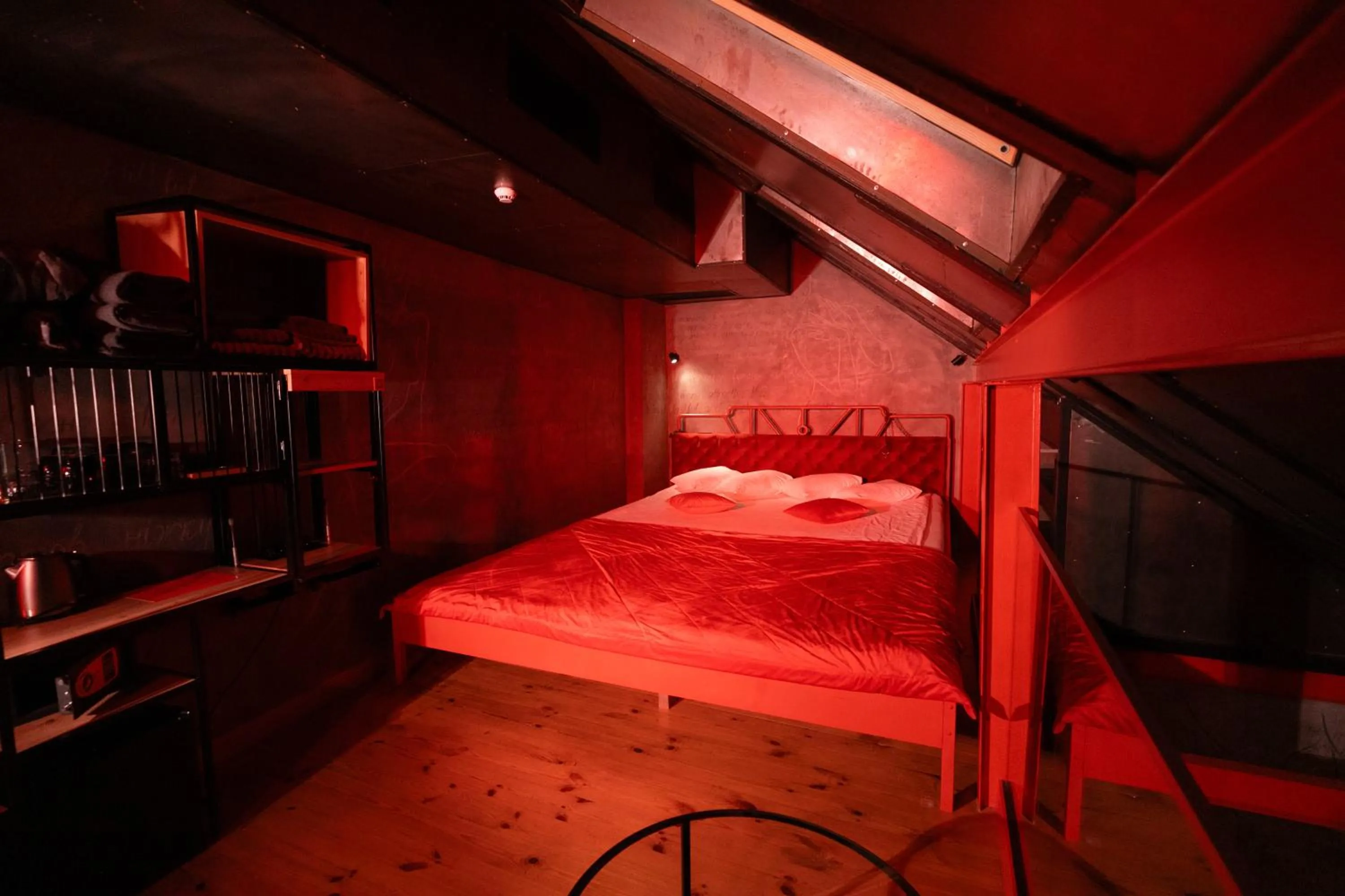 Bed in Masoch. Hotel & Cafe
