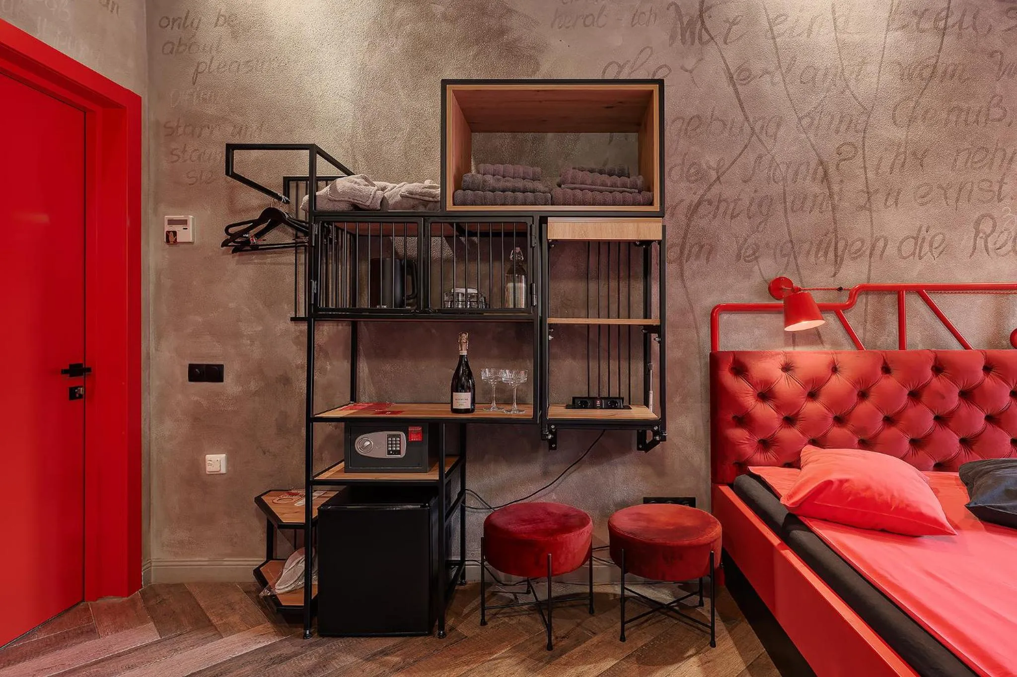 Masoch. Hotel & Cafe