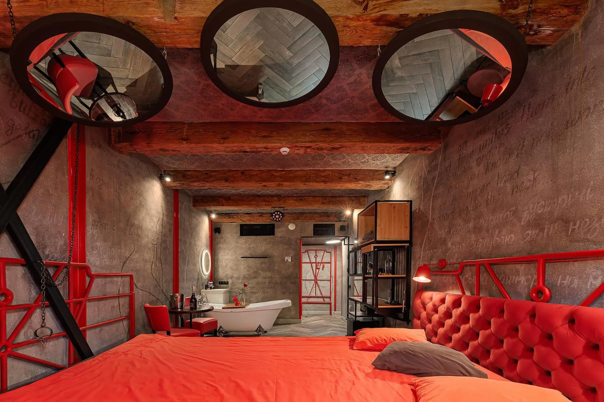 Bed in Masoch. Hotel & Cafe