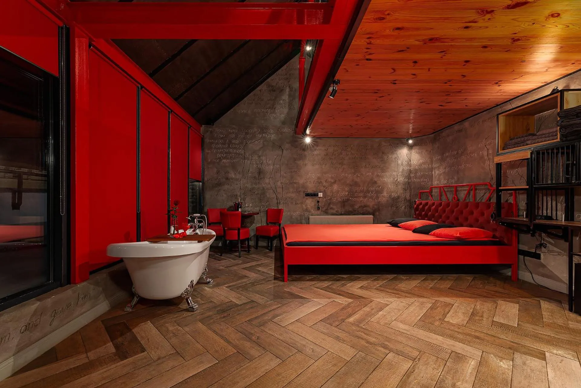 Bed in Masoch. Hotel & Cafe