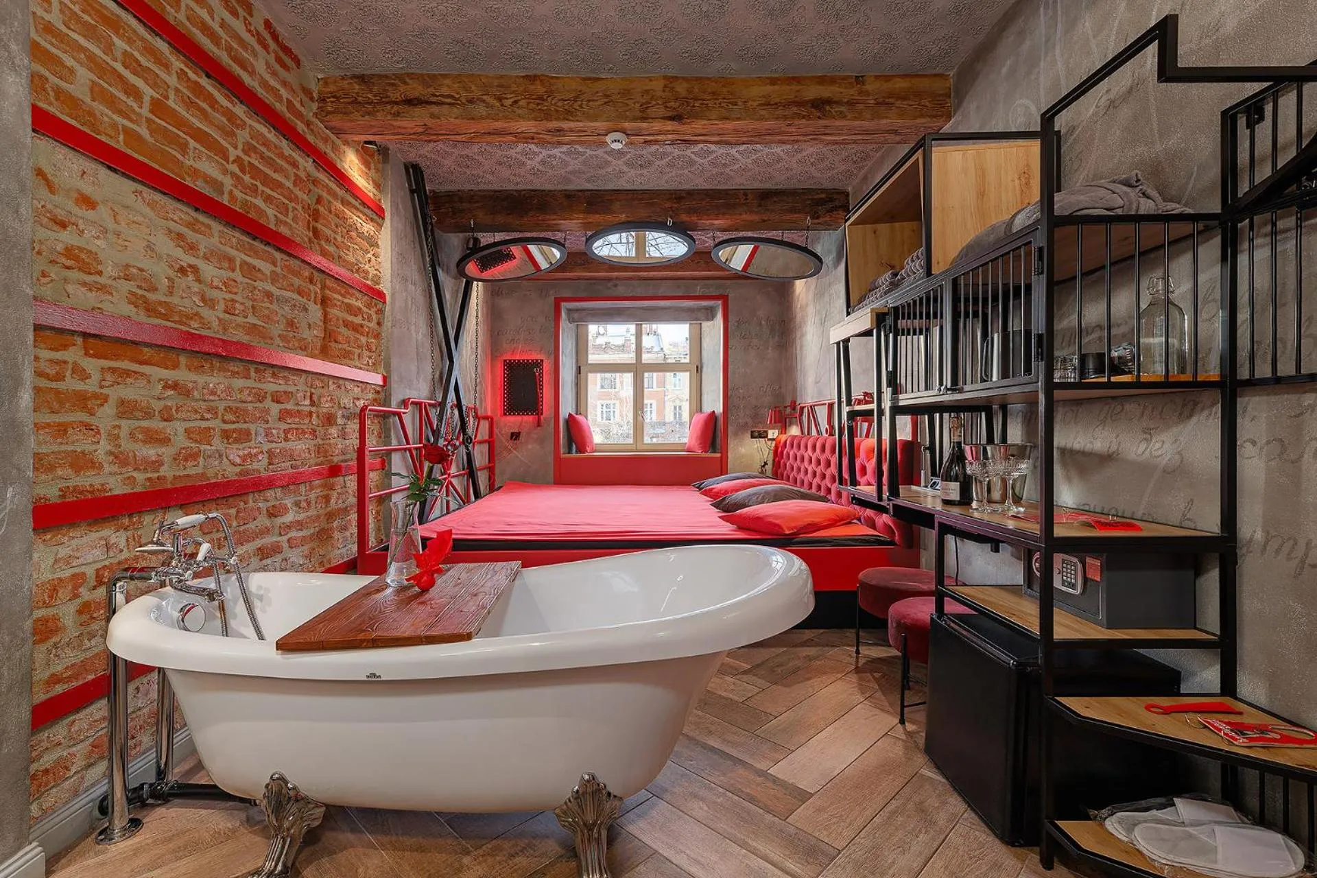 Bed in Masoch. Hotel & Cafe
