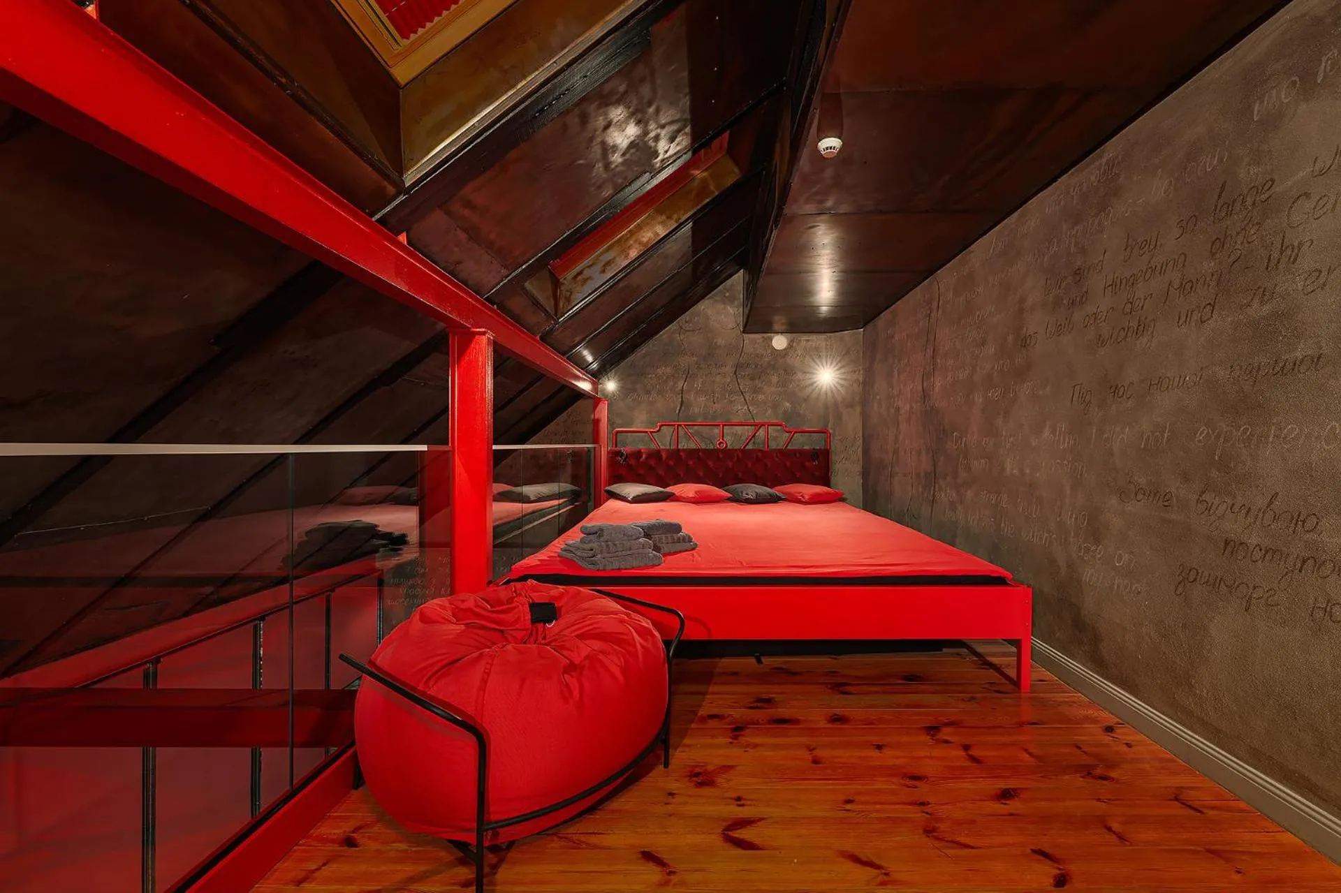 Bed in Masoch. Hotel & Cafe