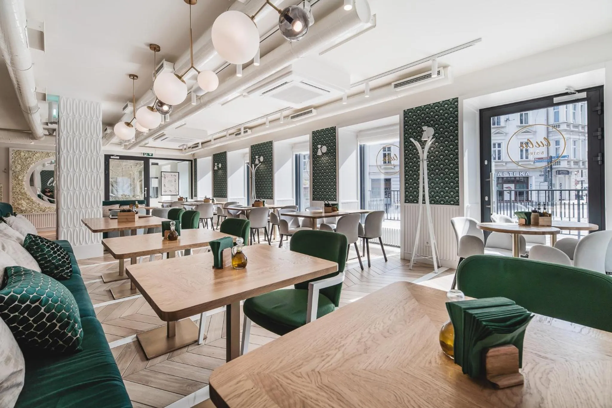 Restaurant/places to eat in Apartamenty Sowa Bydgoszcz