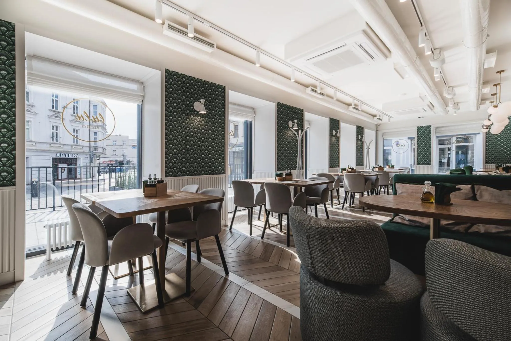 Restaurant/places to eat in Apartamenty Sowa Bydgoszcz