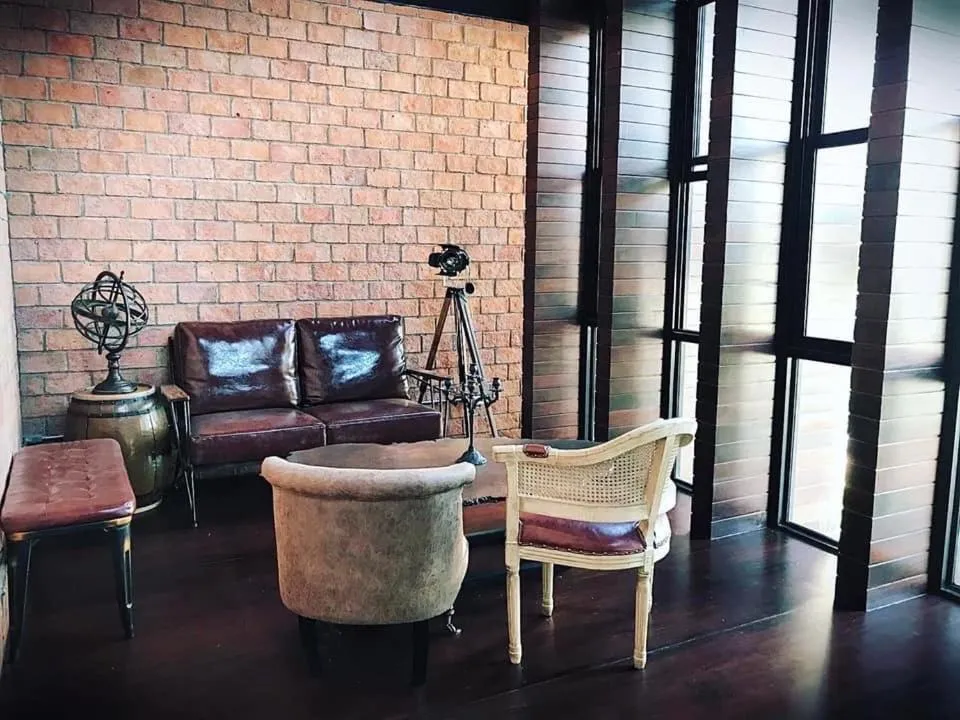 Living room in The LOCAL Ari