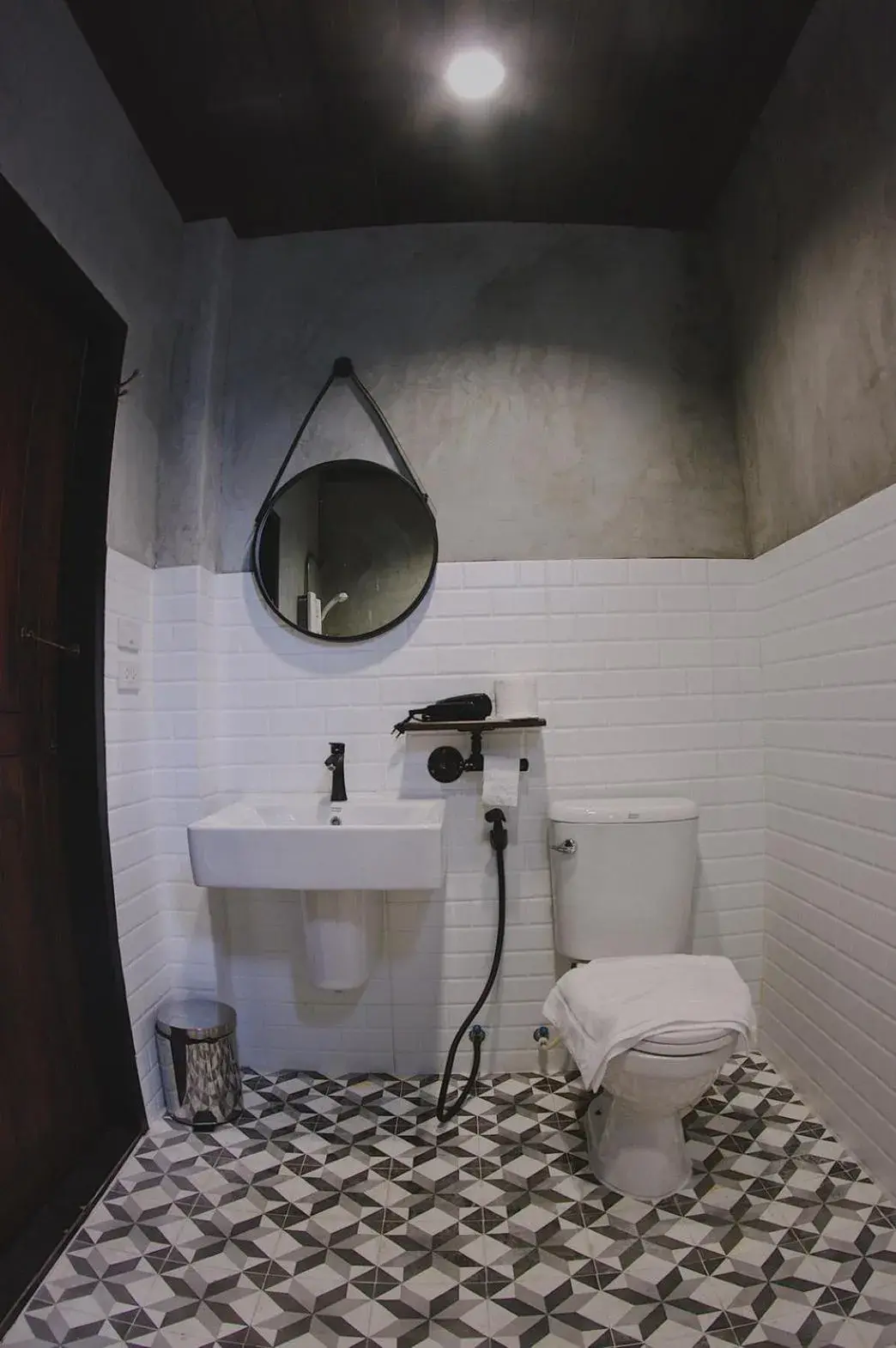 Bed in 4-Bed Dormitory Room in The LOCAL Ari Bed in 4-Bed Dormitory Room in The LOCAL Ari