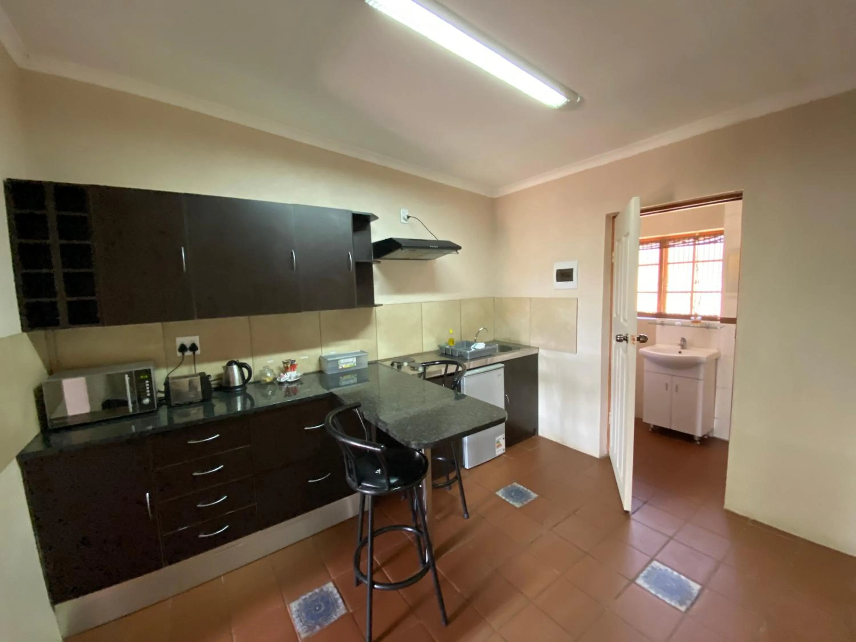 Kitchen or kitchenette in Lanseria Country Estate