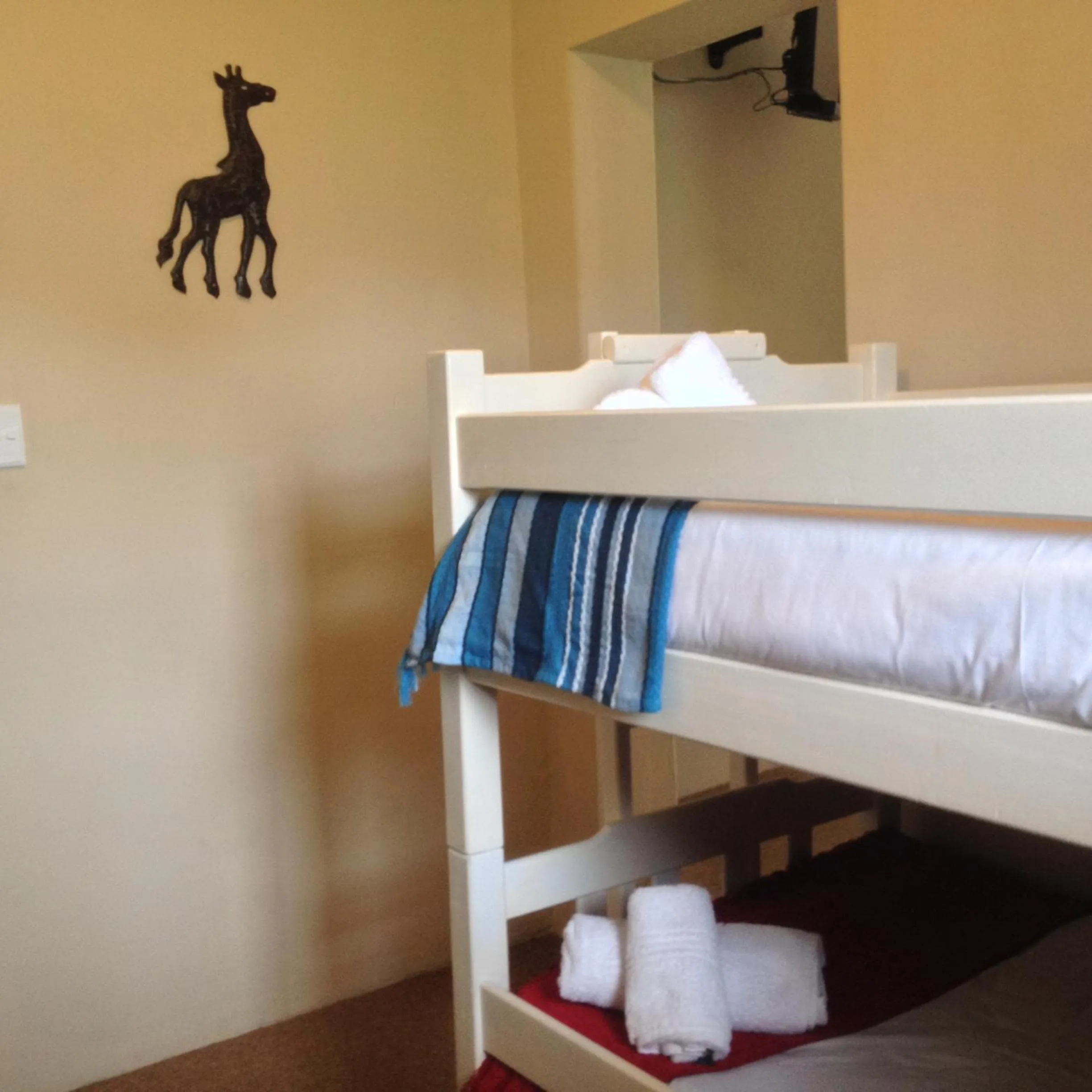 bunk bed, Bed in Lanseria Country Estate
