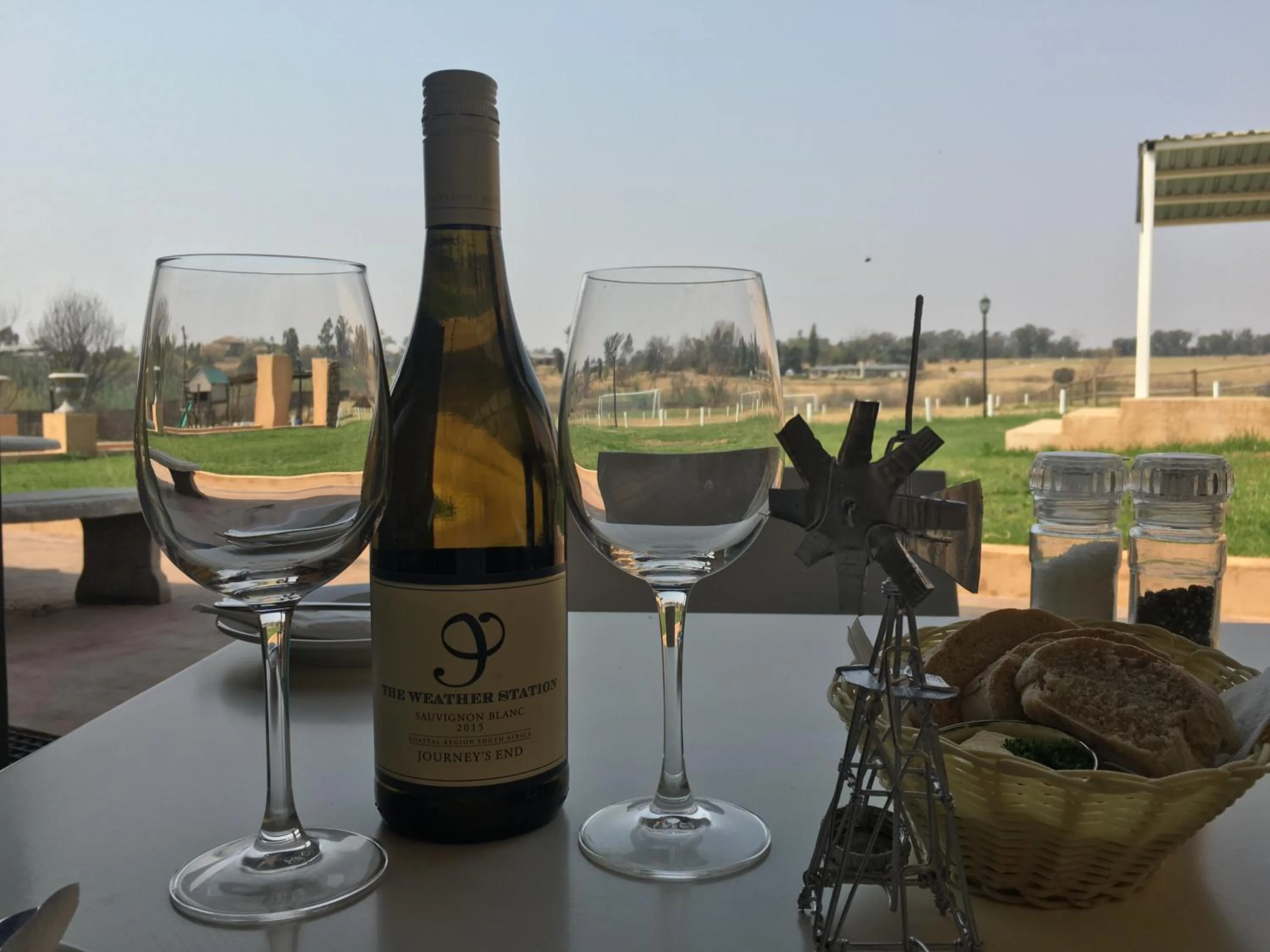 Restaurant/places to eat in Lanseria Country Estate