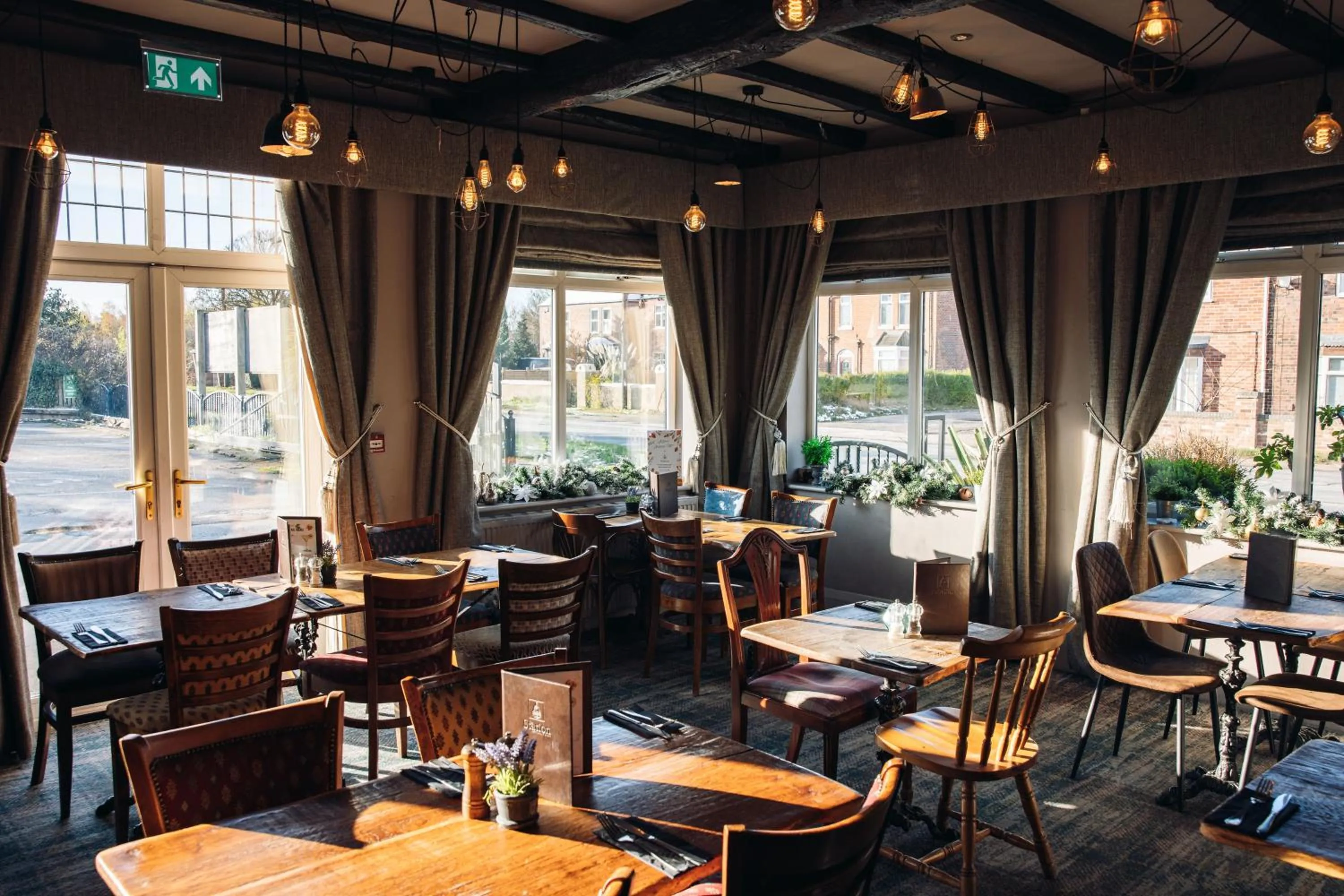 Restaurant/places to eat in The Station Restaurant & Bar