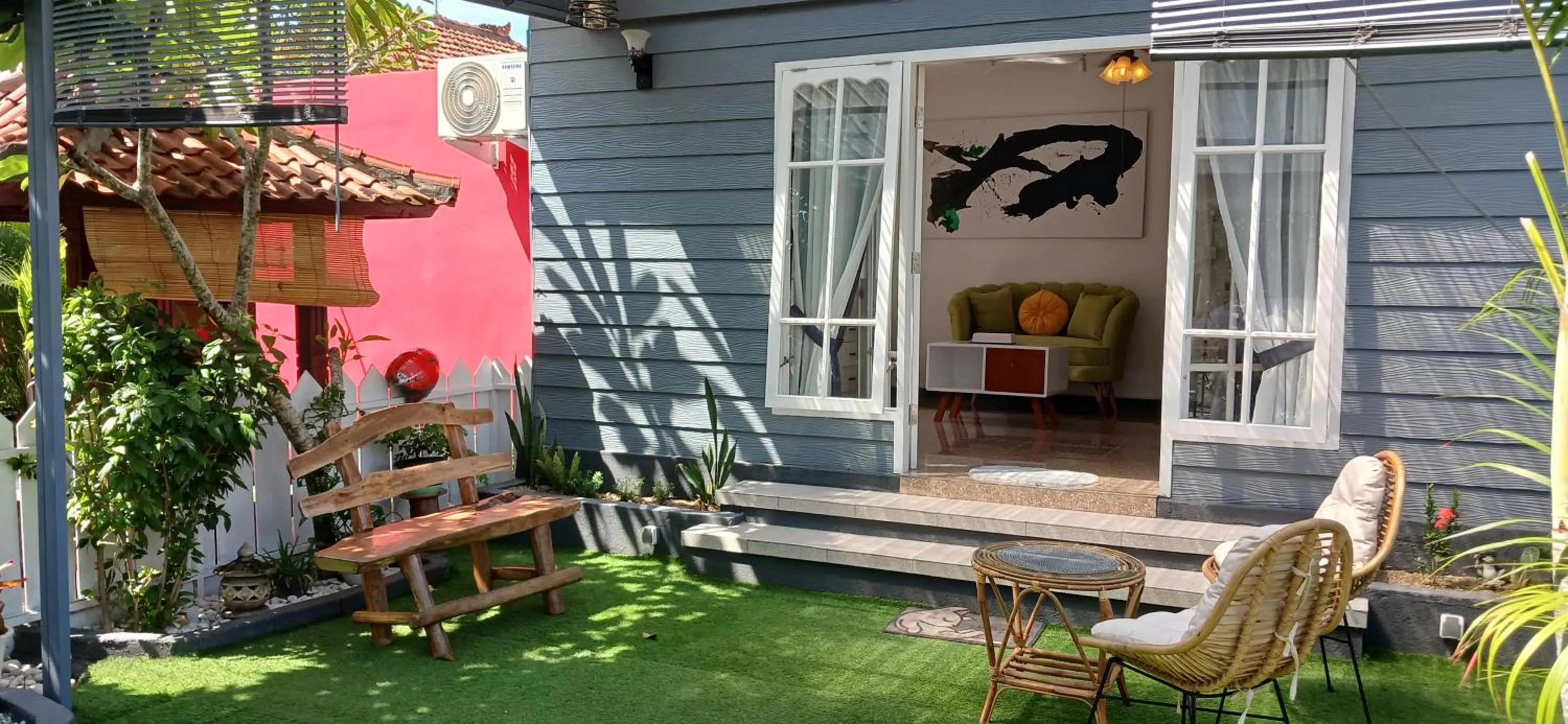 Patio in Dewi Sri Guesthouse