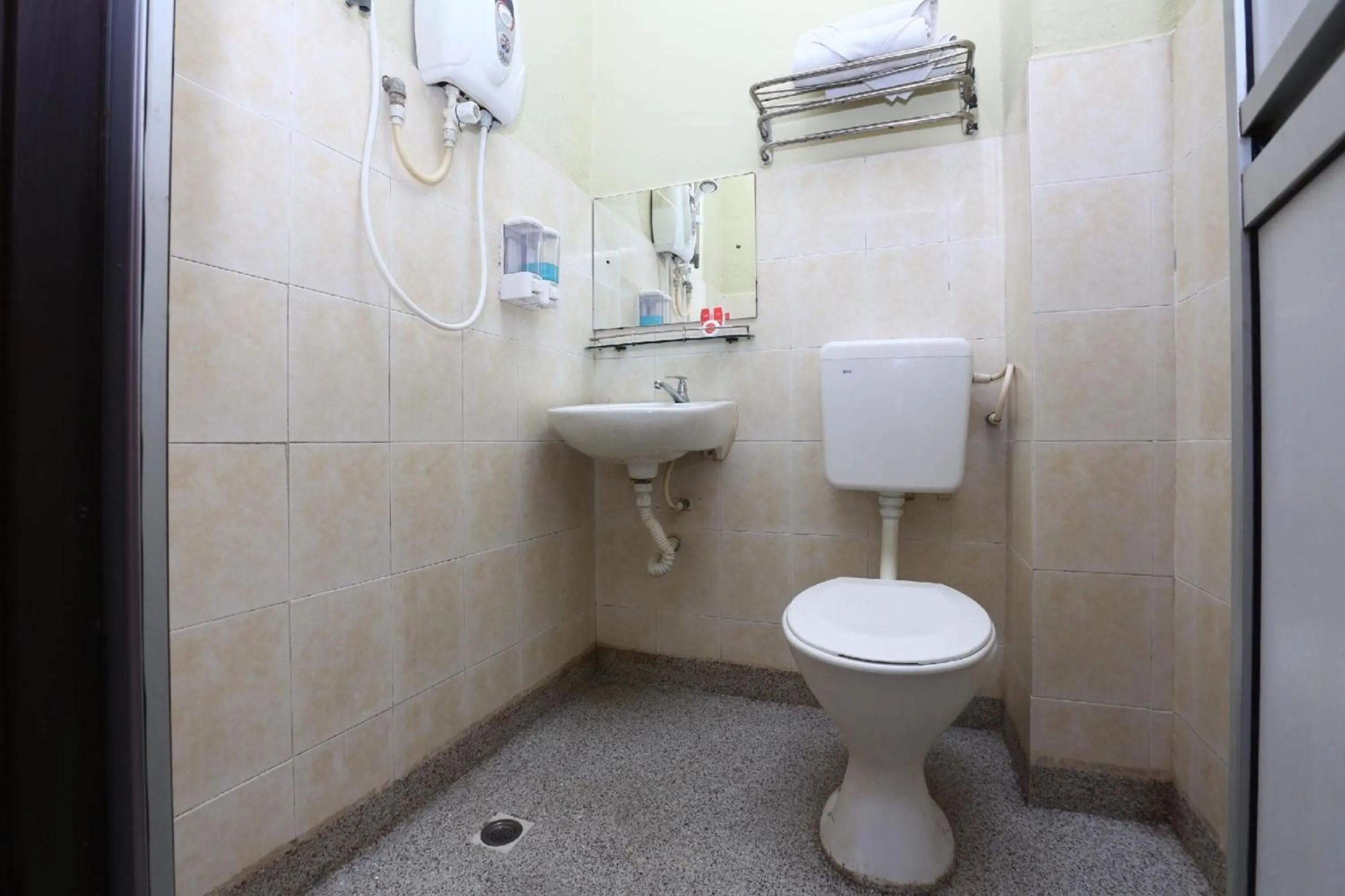 Bathroom in Hotel O Destiny Riverside Hotel