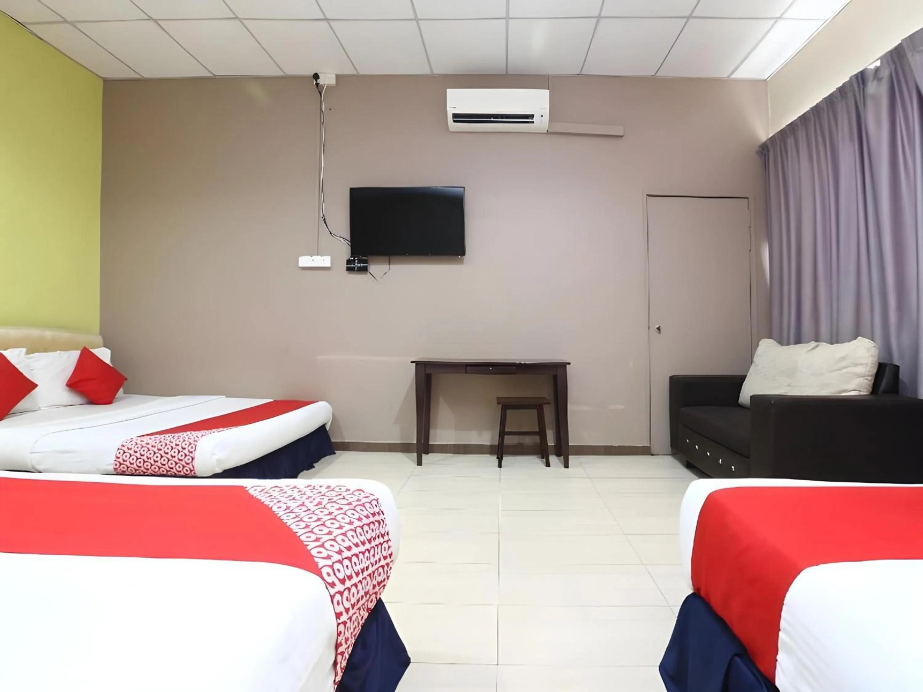 Photo of the whole room, Bed in Hotel O Destiny Riverside Hotel