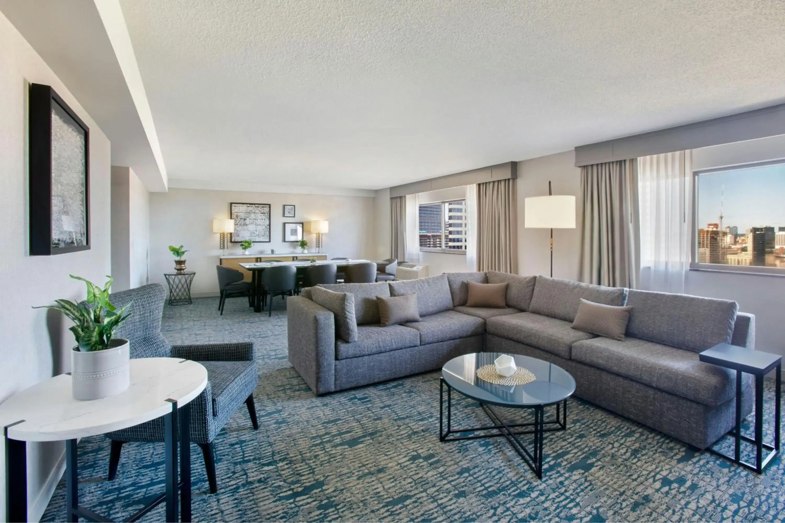 Living room in Sheraton Philadelphia Downtown Living room in Sheraton Philadelphia Downtown