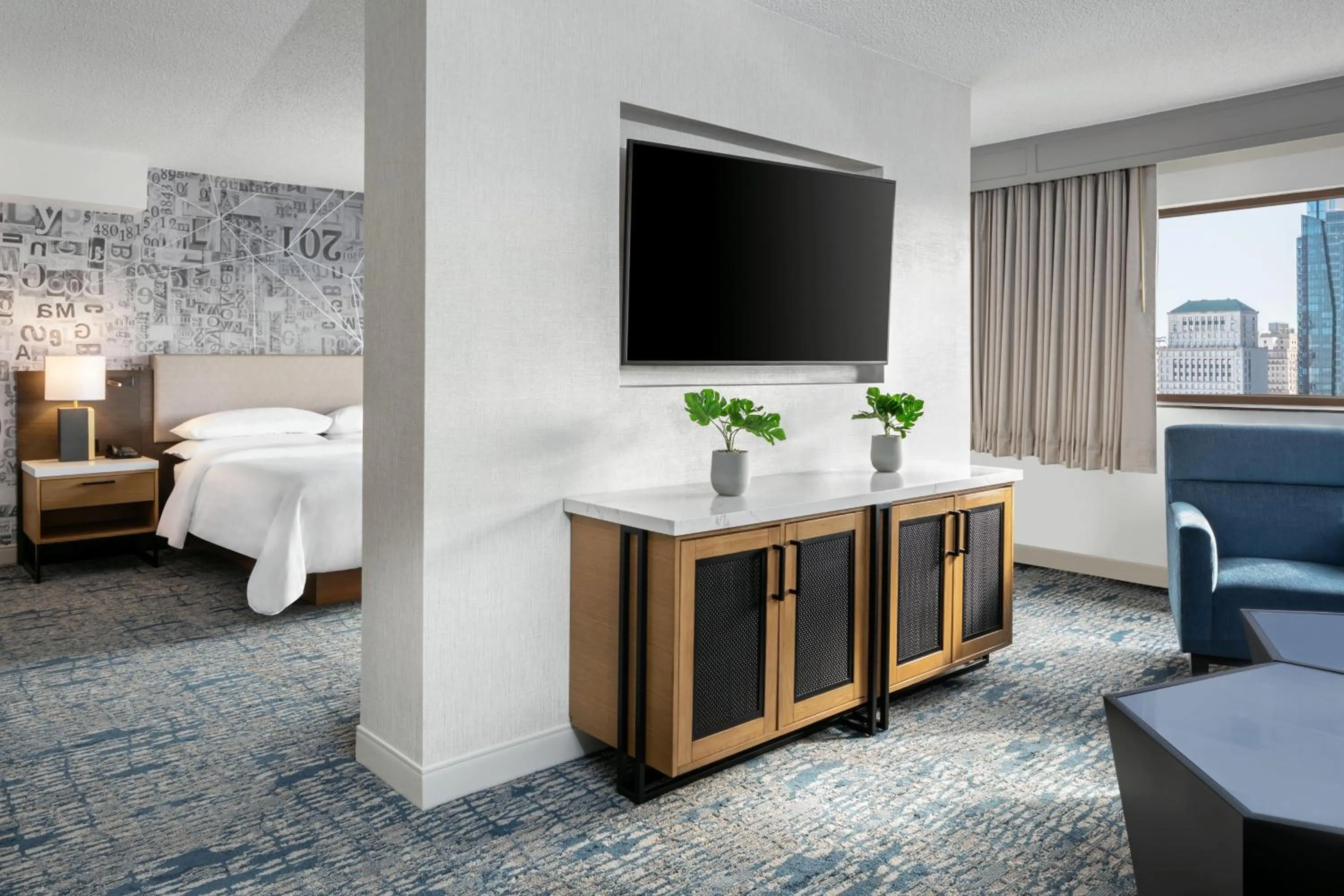 Bedroom, Bed in Sheraton Philadelphia Downtown