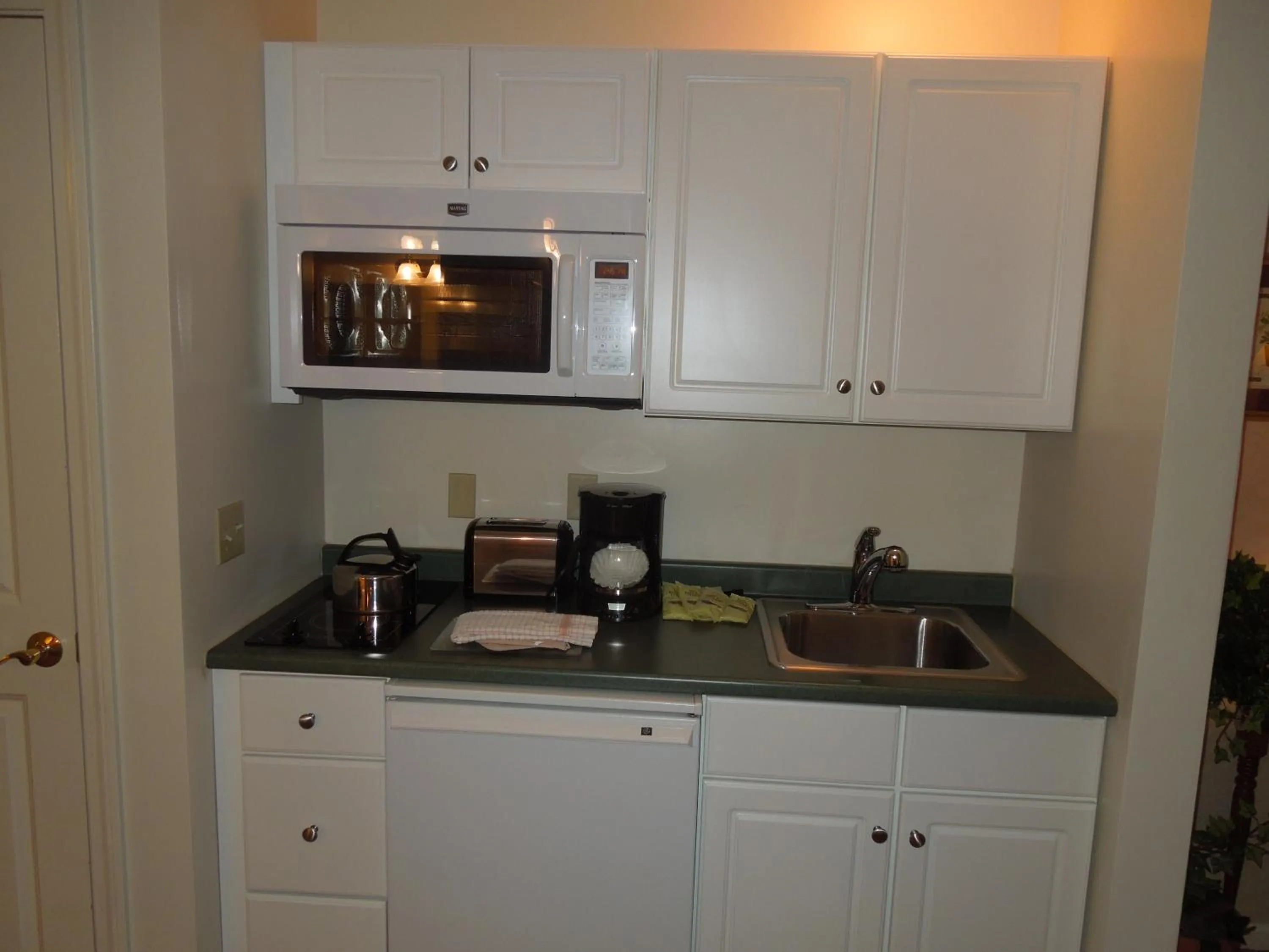 Kitchen or kitchenette in Eastern Slope Inn Resort