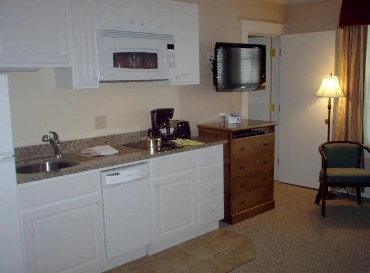 Studio with Small Kitchen in Eastern Slope Inn Resort Studio with Small Kitchen in Eastern Slope Inn Resort