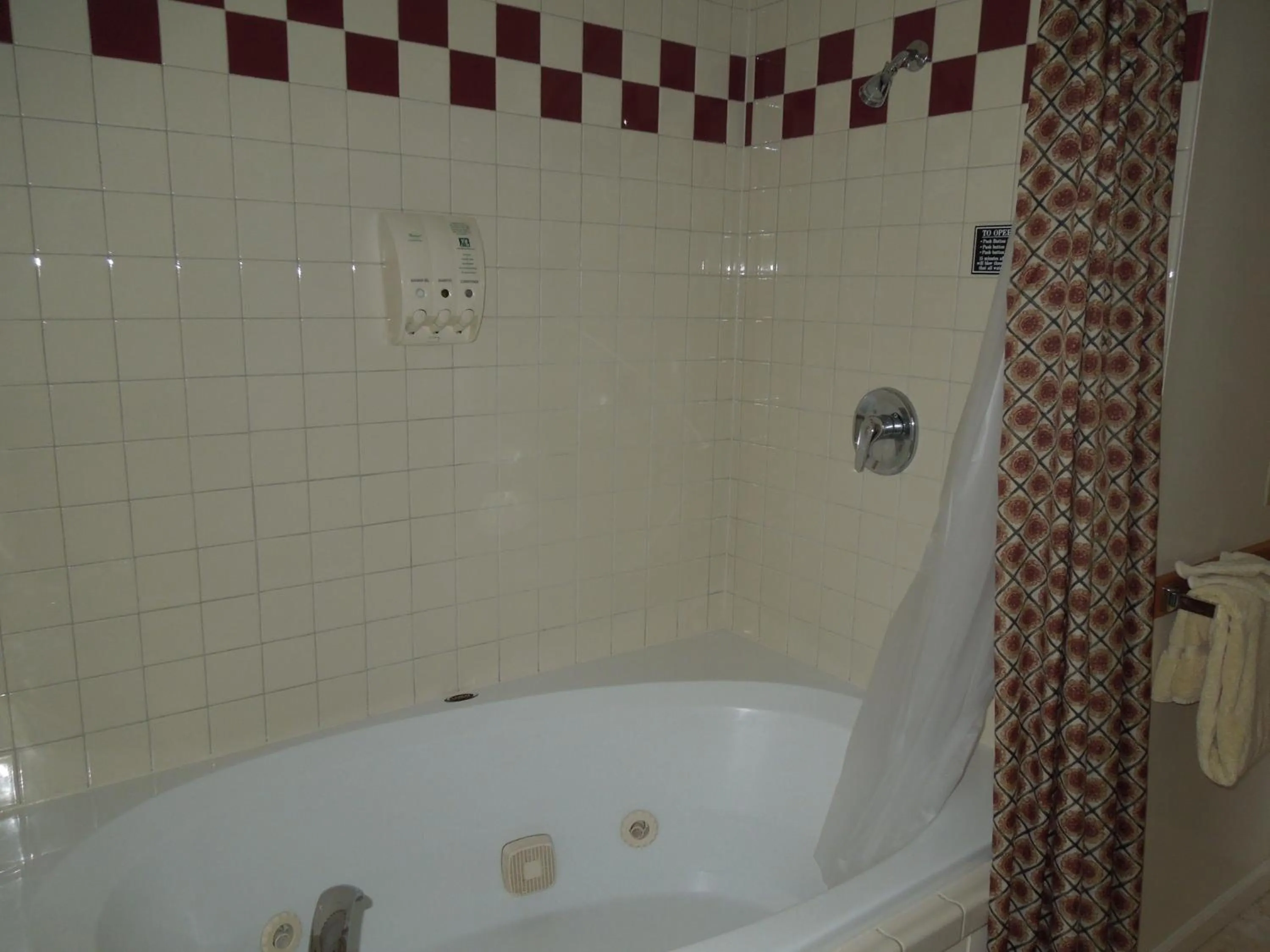 Bathroom in Eastern Slope Inn Resort