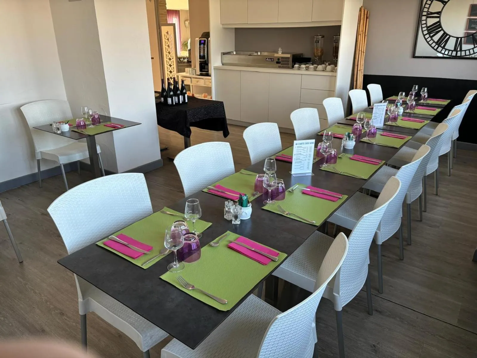 Restaurant/places to eat in Hotel le Foron