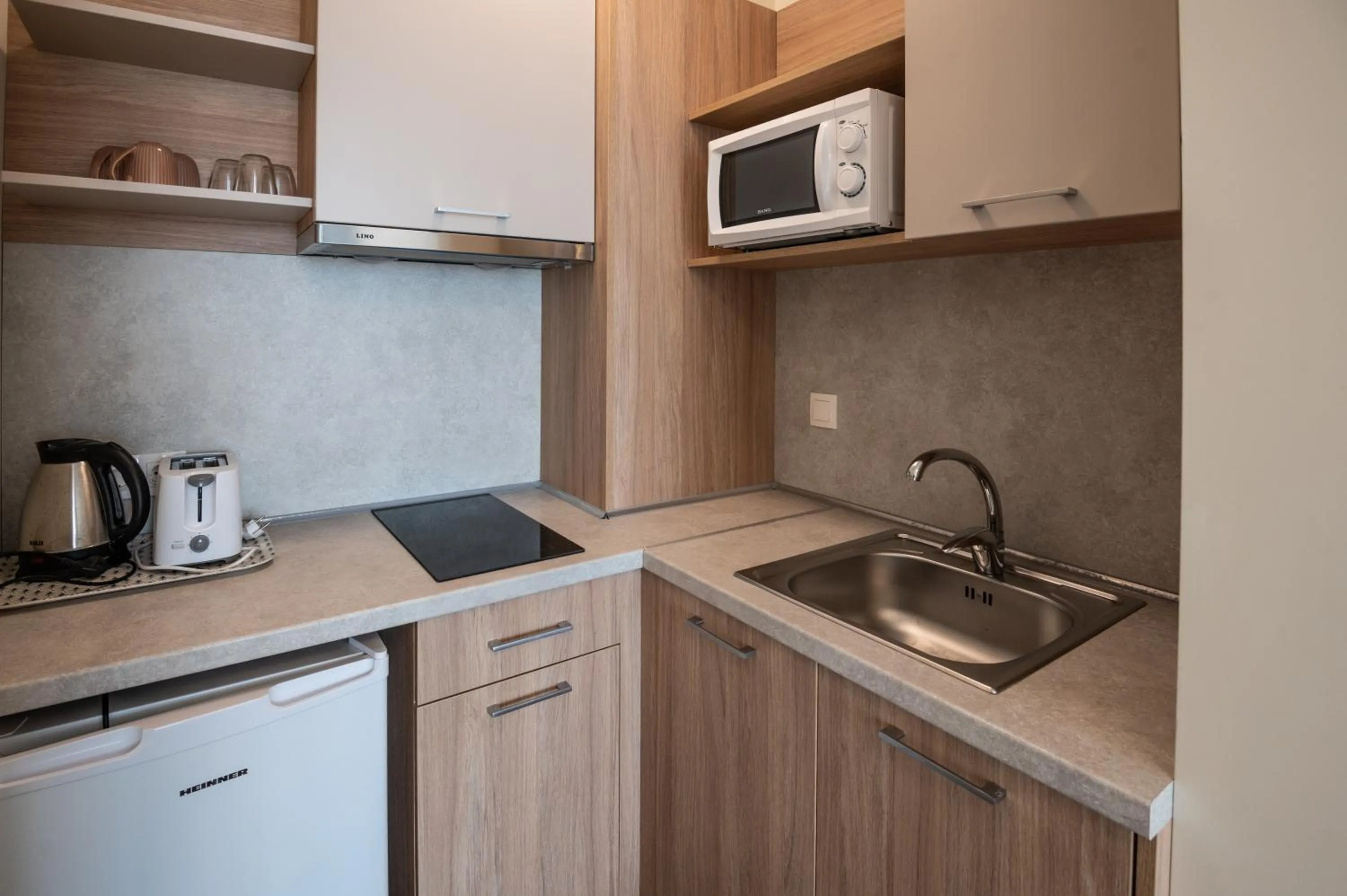 Coffee/tea facilities in Hotel Samara with Relax area