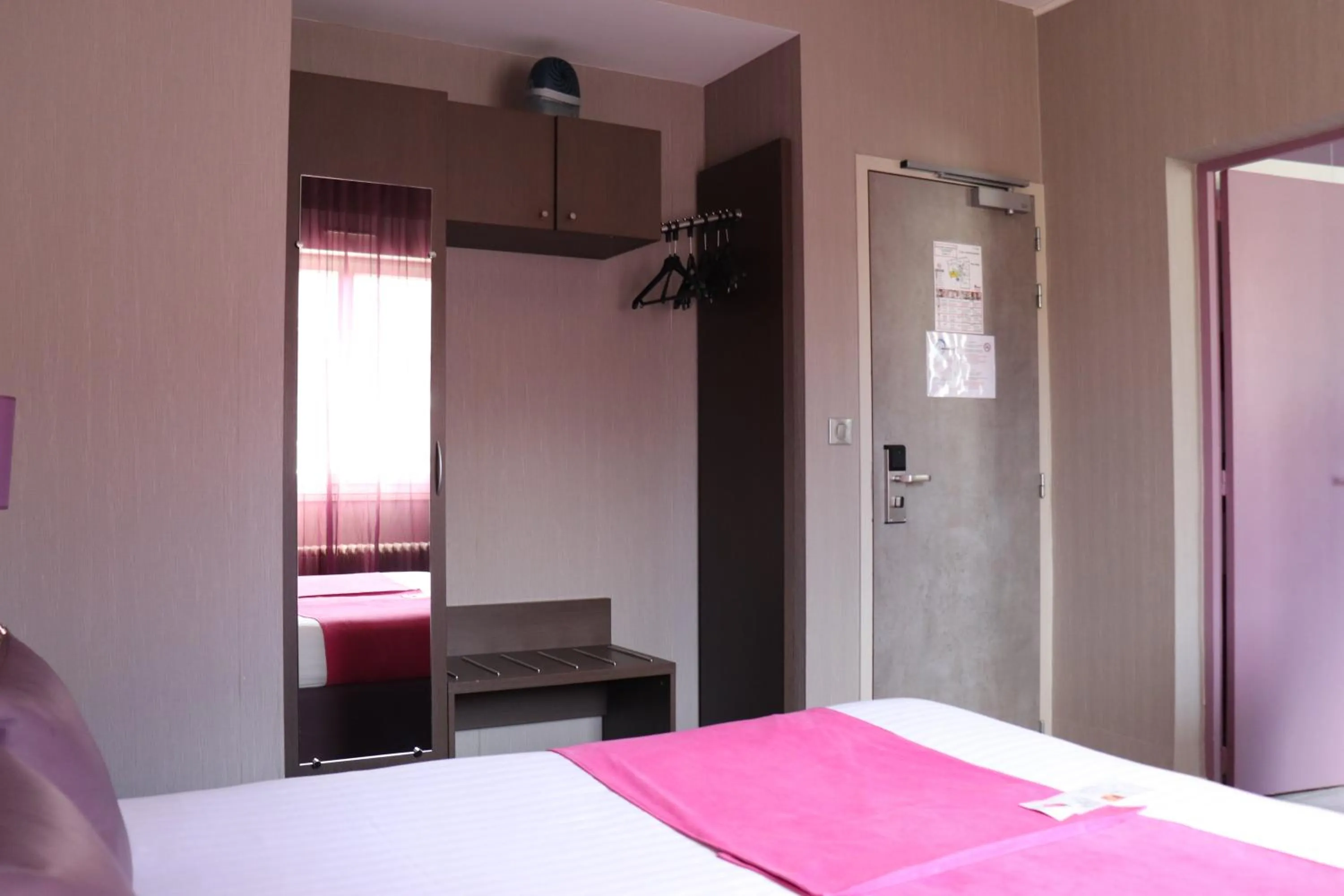 Bedroom in The Originals City - Hôtel Saint-Martial, Limoges Centre