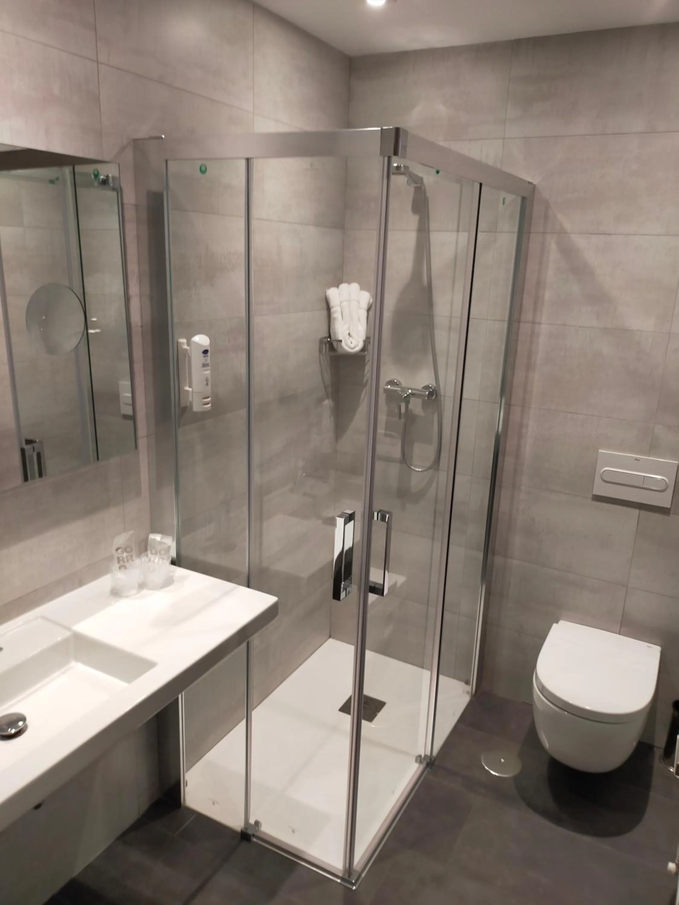 Shower in Hotel NERU con Encanto