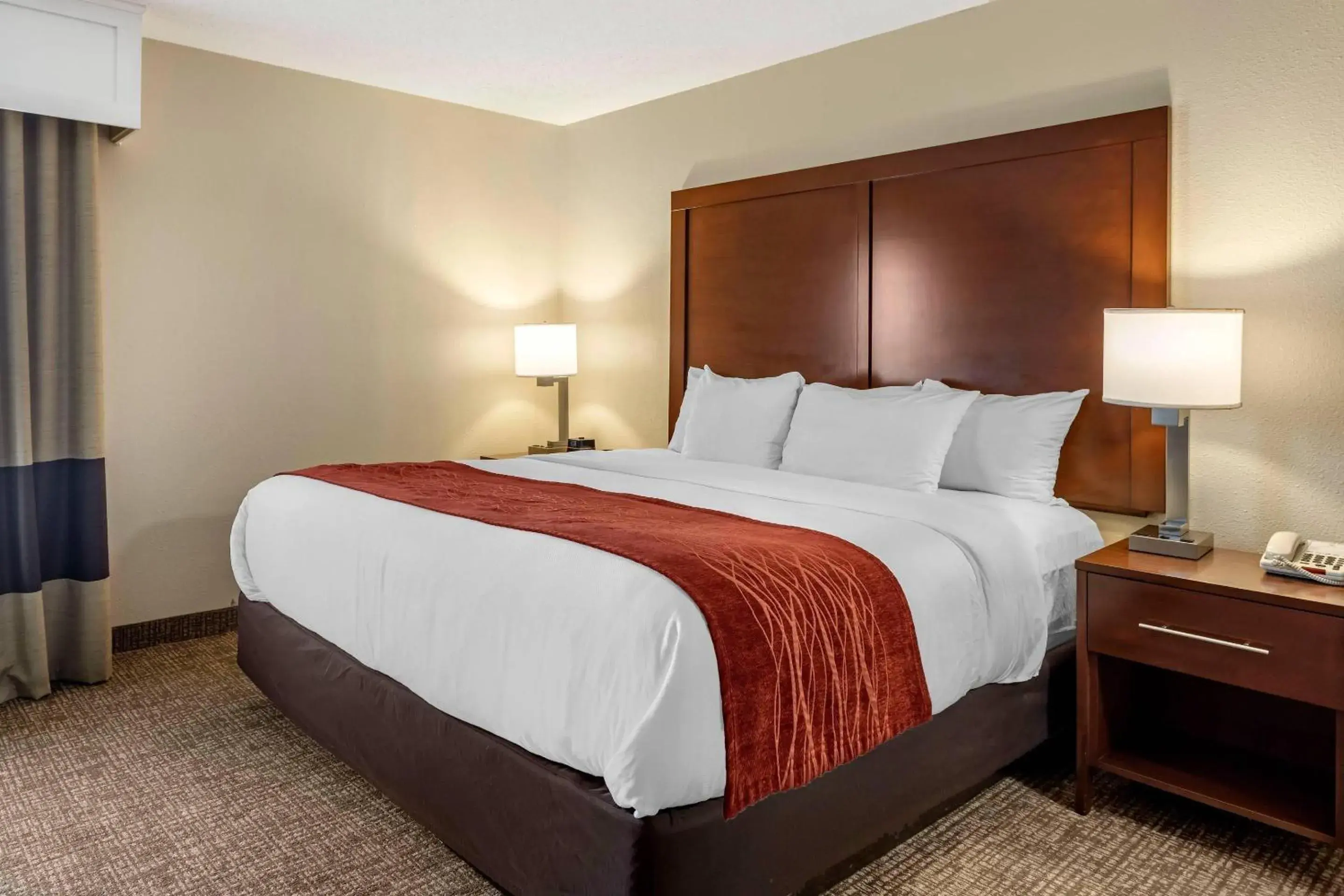 Bedroom, Bed in Comfort Inn & Suites Little Rock Airport Bedroom, Bed in Comfort Inn & Suites Little Rock Airport