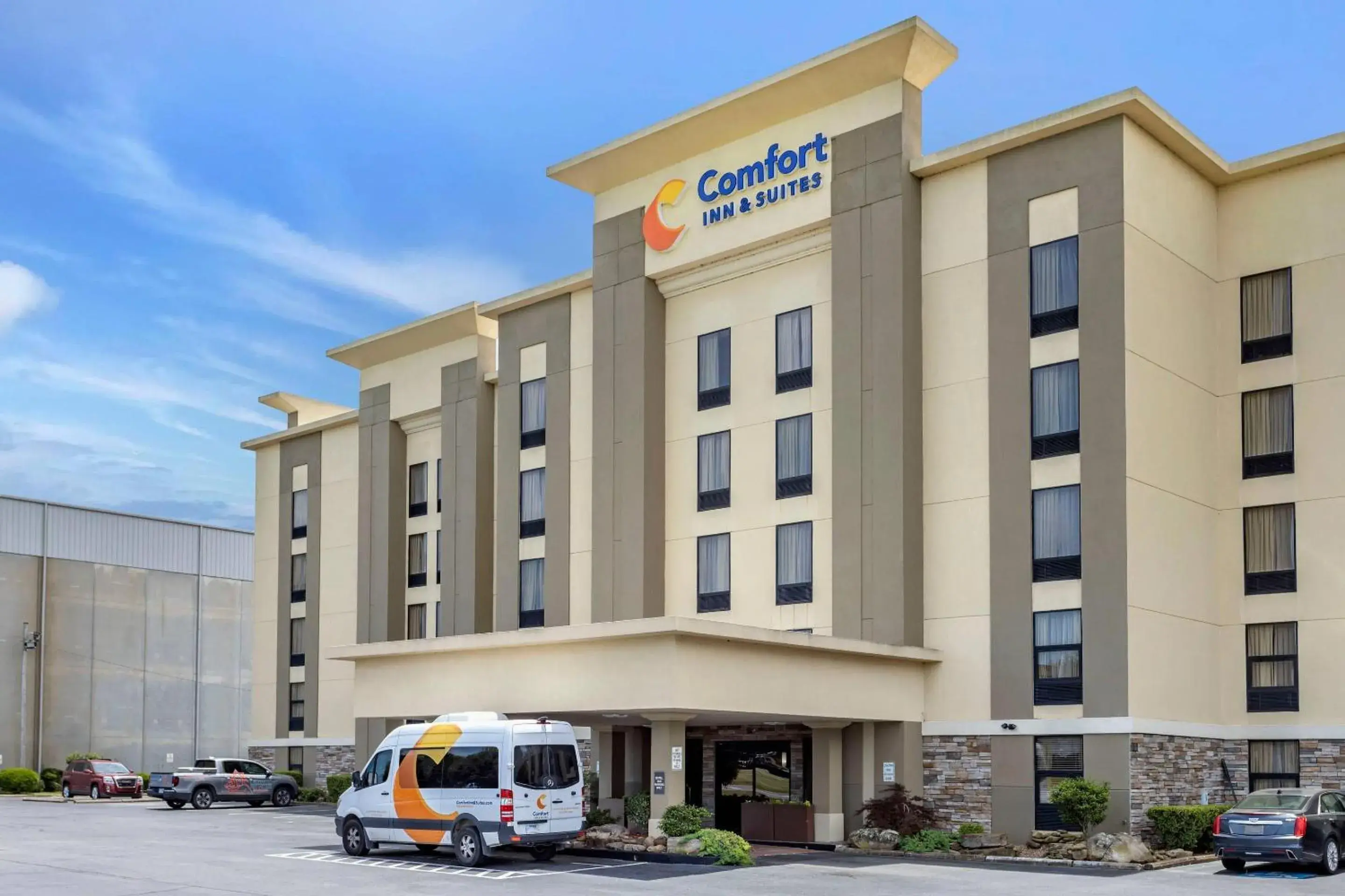 Property building in Comfort Inn & Suites Little Rock Airport Property building in Comfort Inn & Suites Little Rock Airport