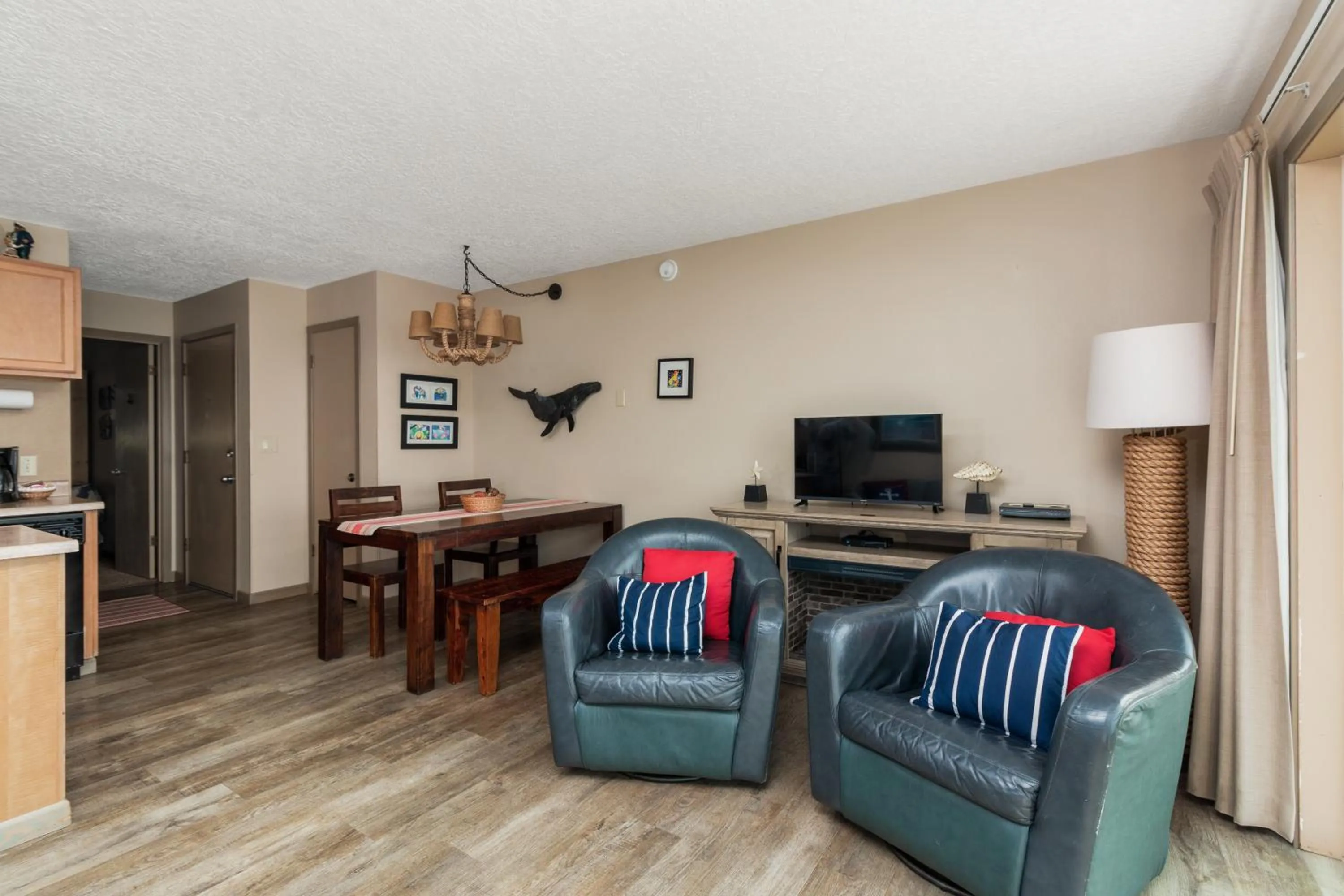 Dining area in Ocean Terrace Condominiums