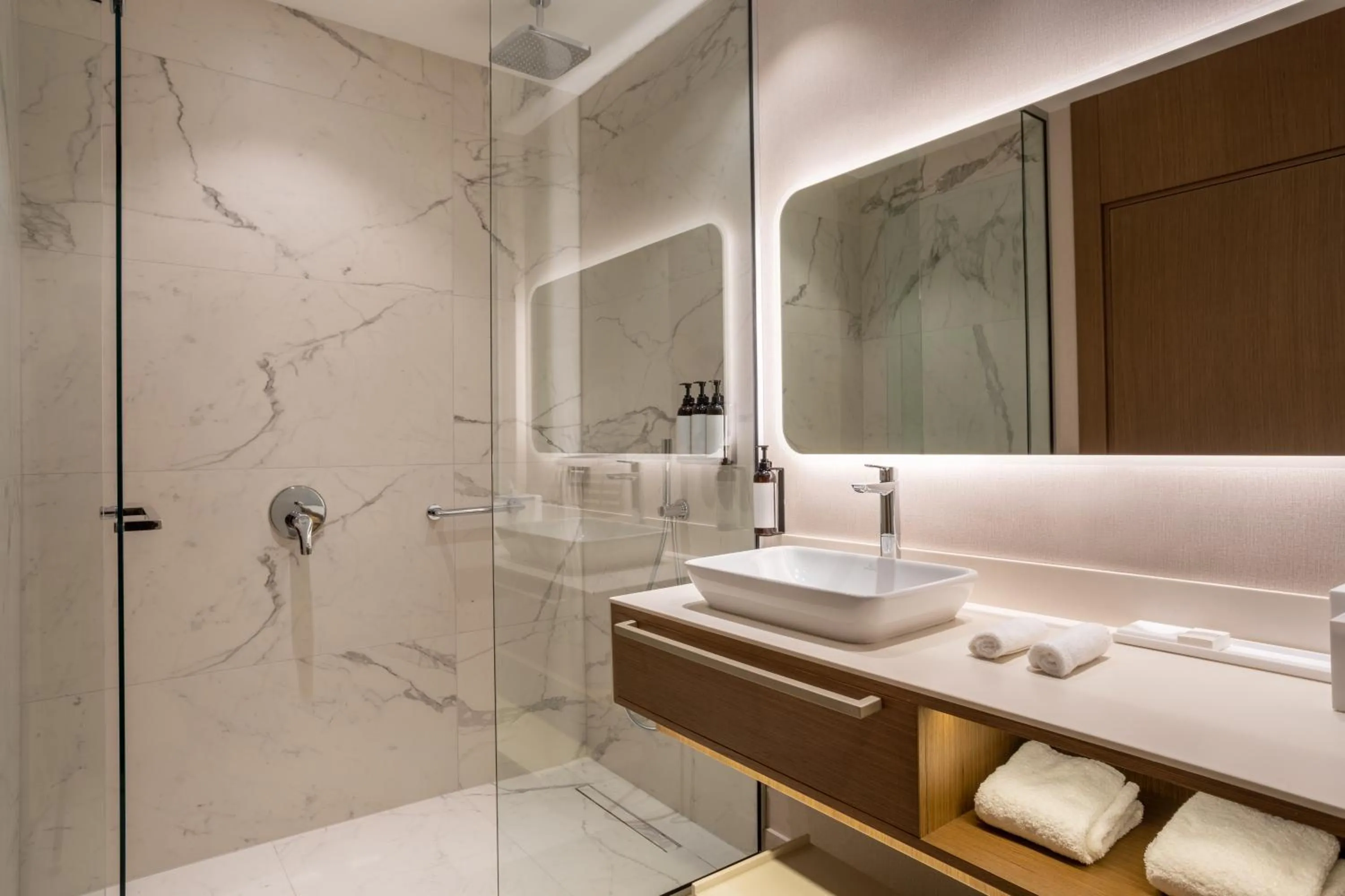 Shower in Hyatt Regency Kotor Bay Resort