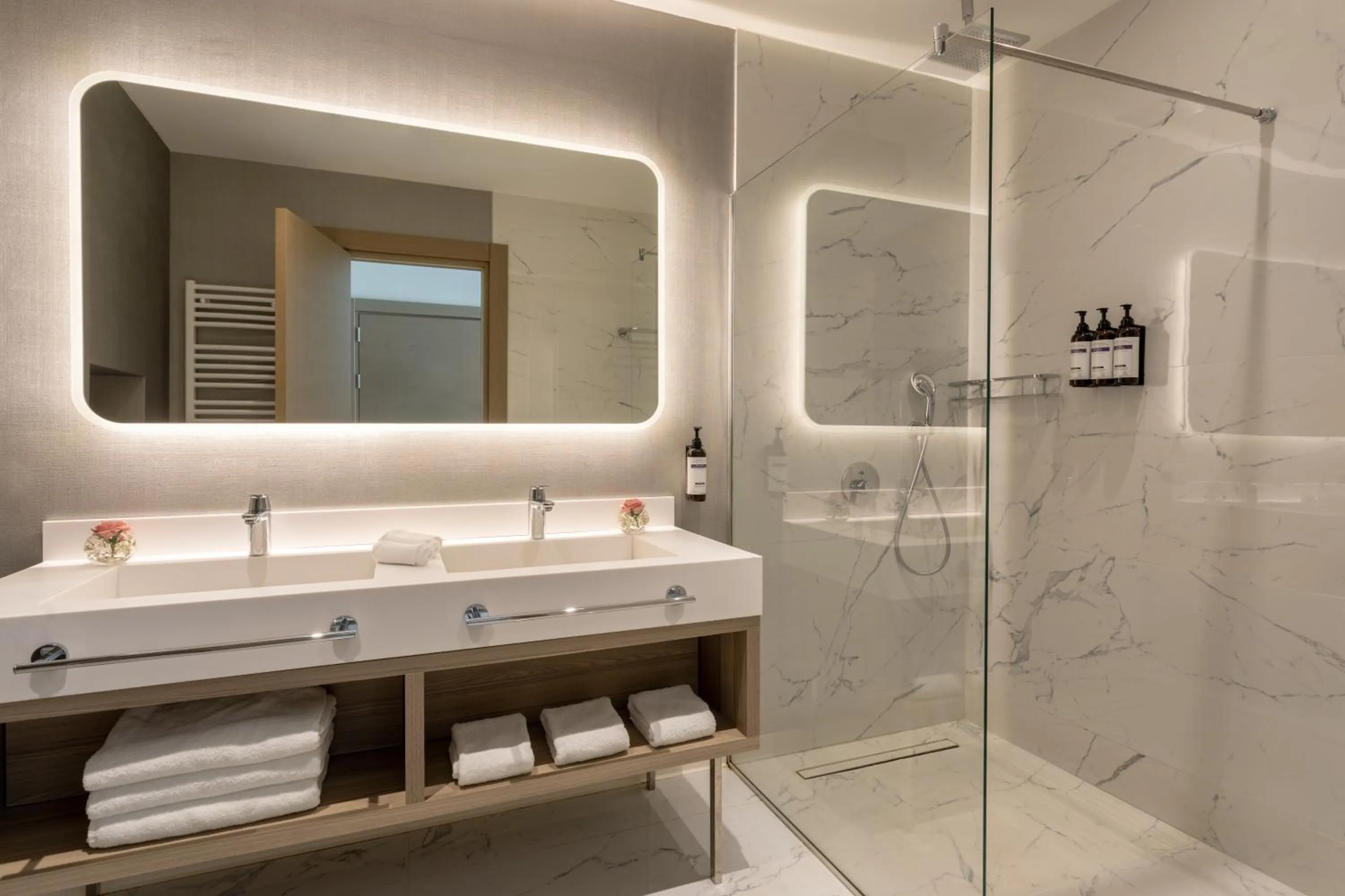 Bathroom in Hyatt Regency Kotor Bay Resort