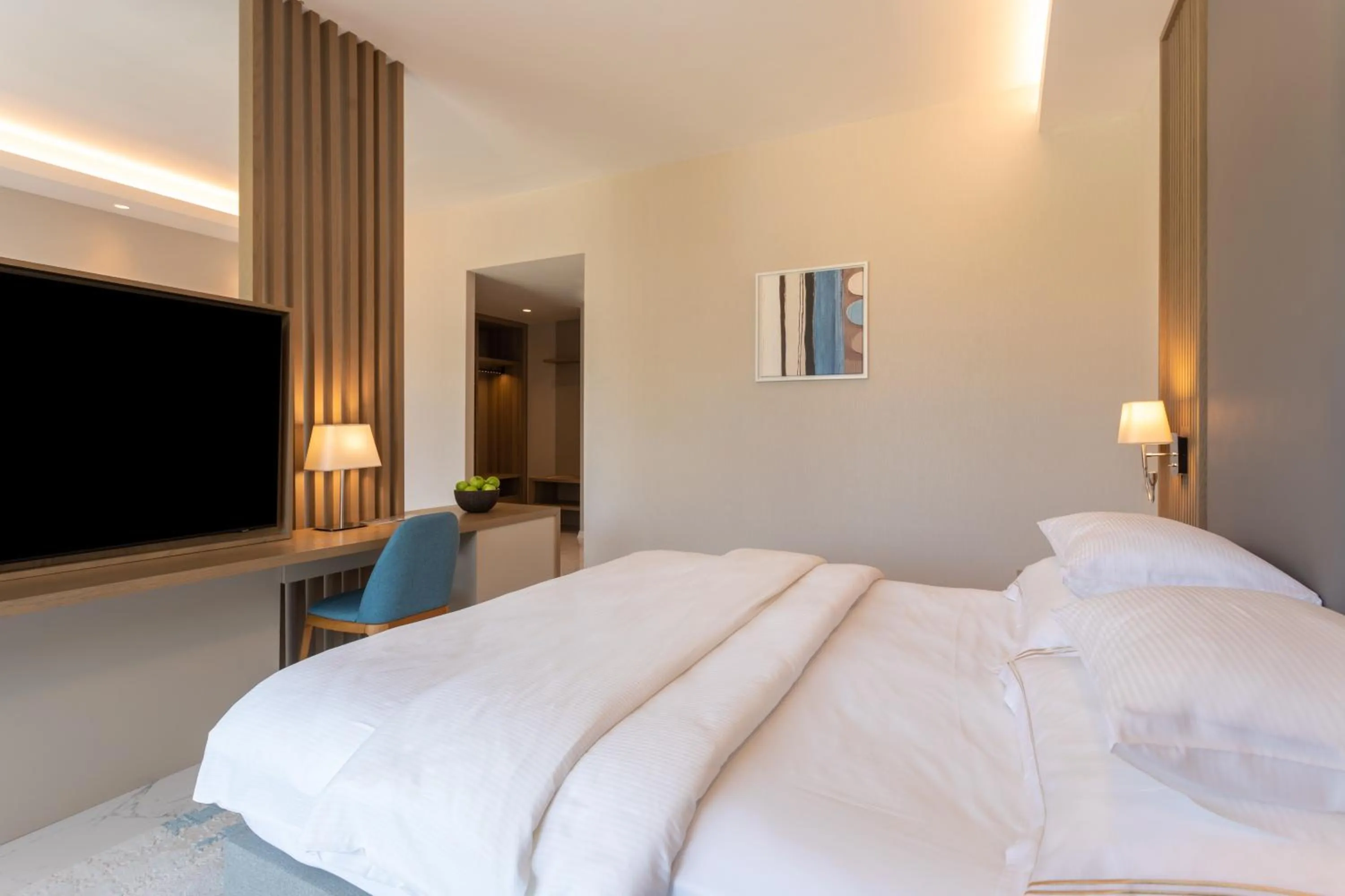 Bed in Hyatt Regency Kotor Bay Resort