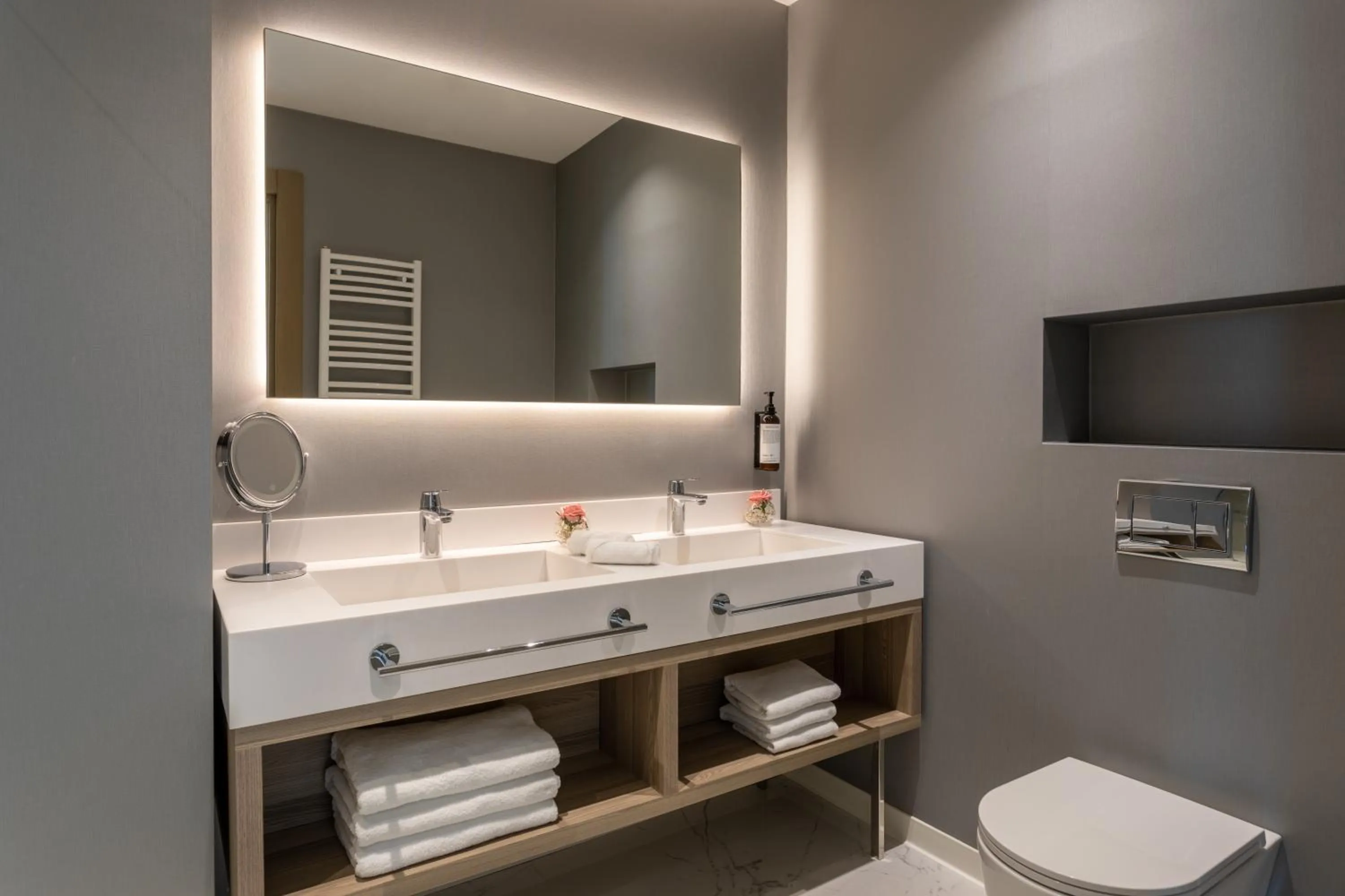 Bathroom in Hyatt Regency Kotor Bay Resort