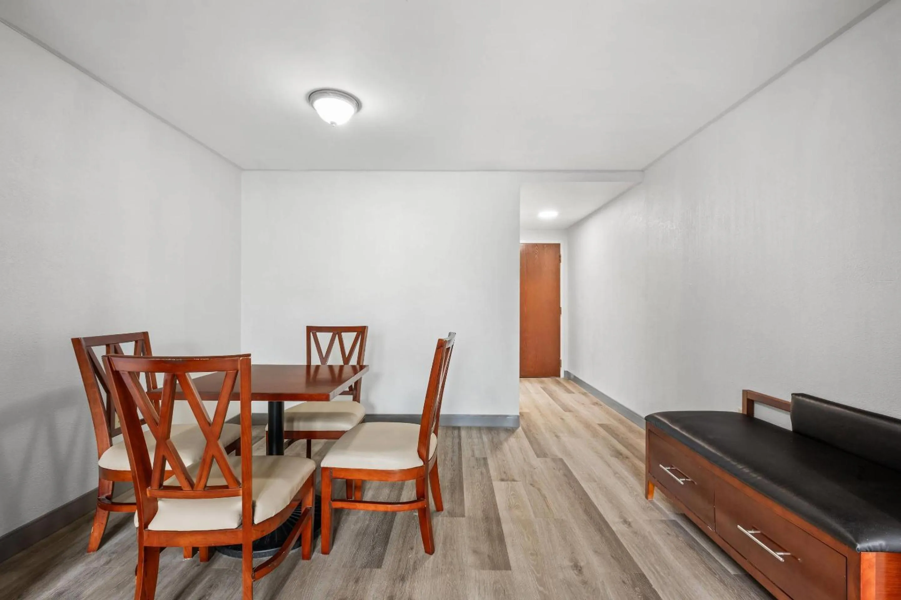 Bedroom in Comfort Suites Near Casinos