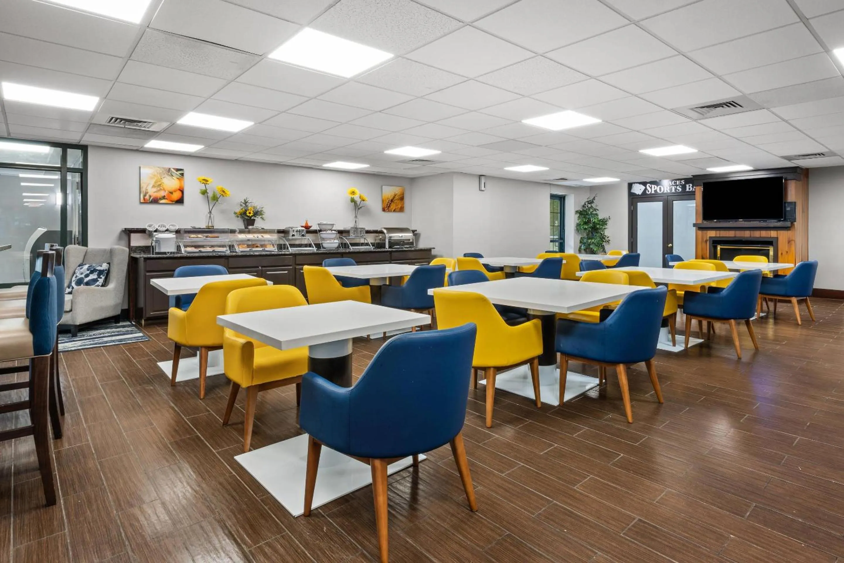 Breakfast in Comfort Suites Near Casinos