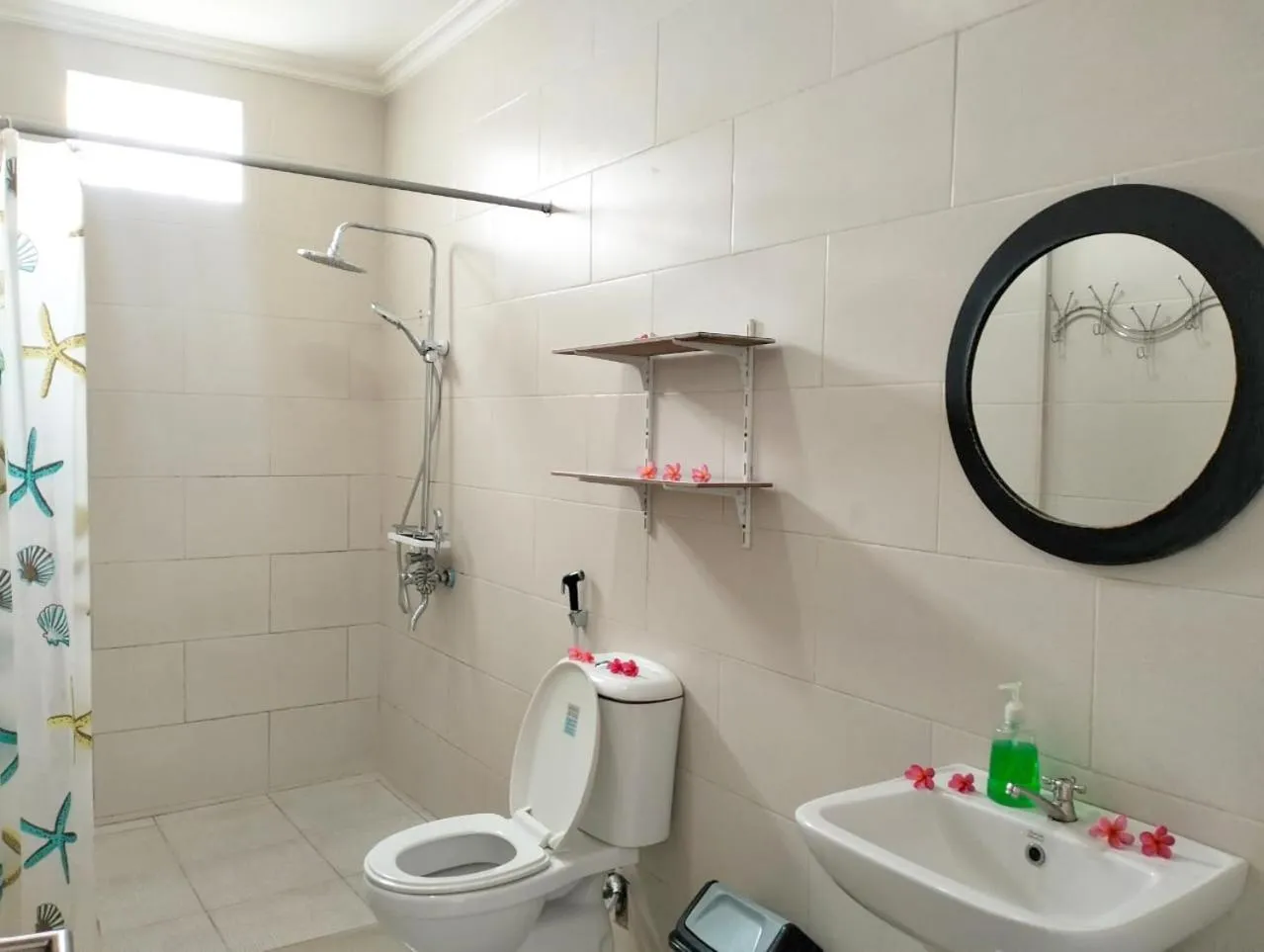 Shower in Sea Star Bali