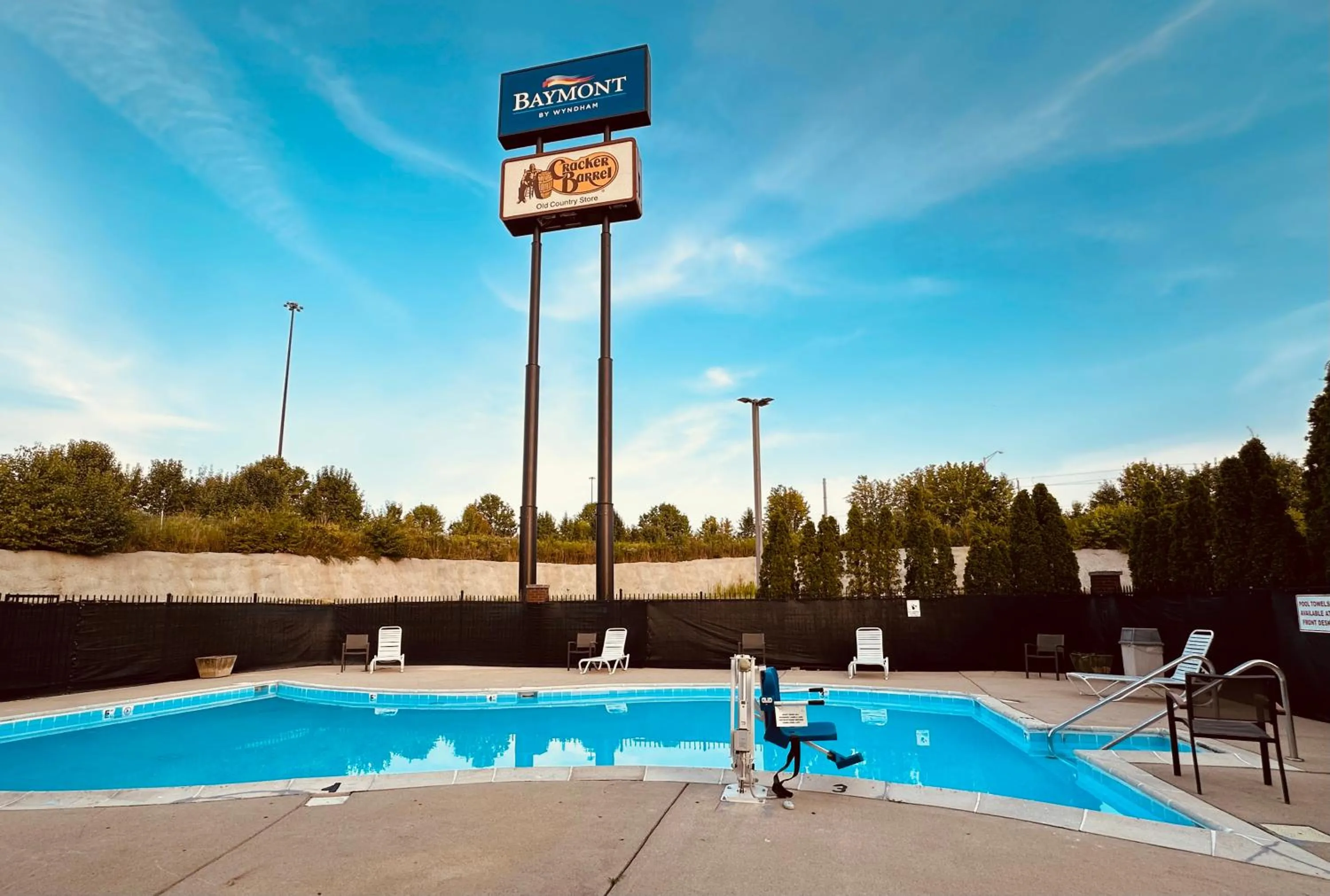 Swimming pool in Baymont by Wyndham Indianapolis South