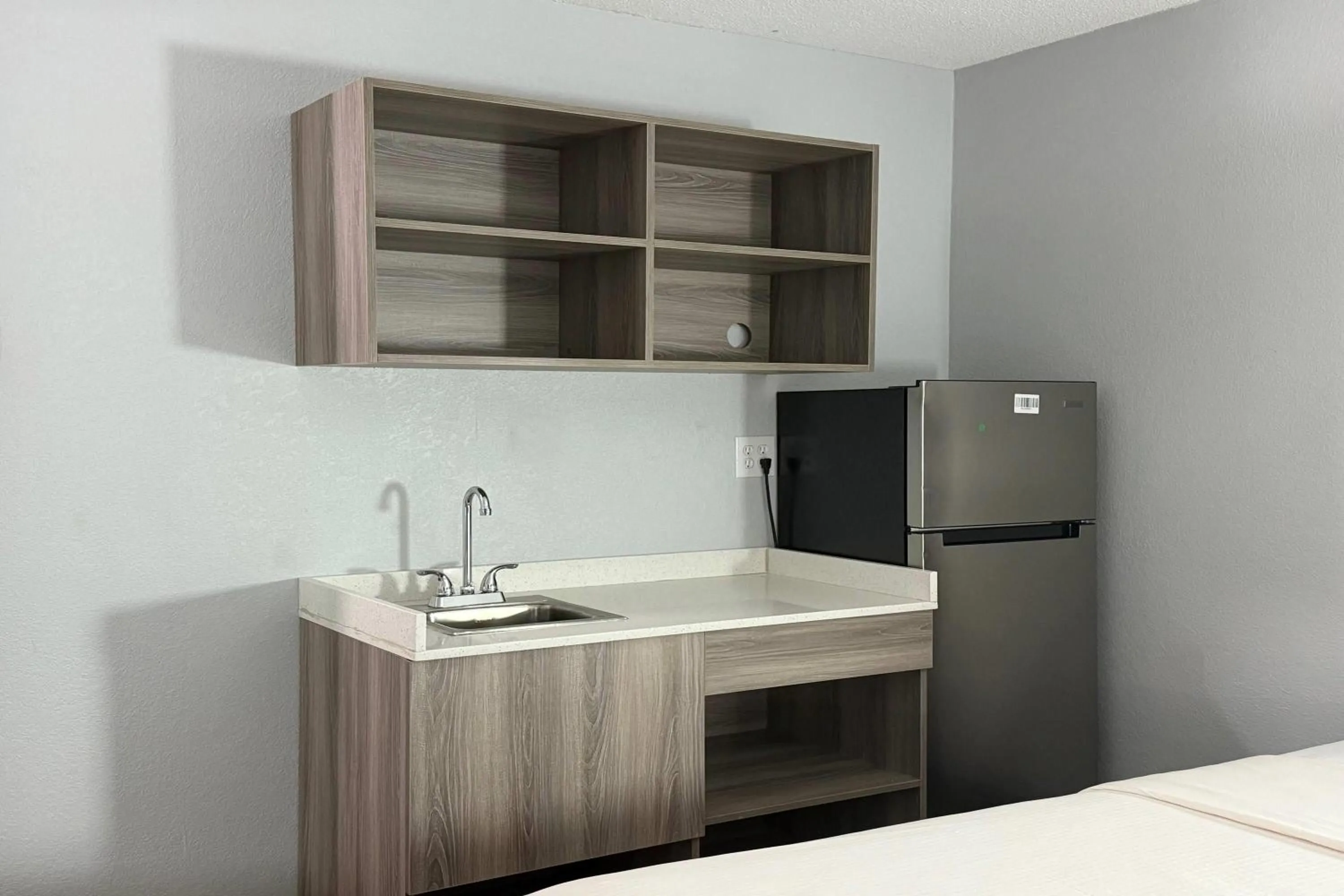 Photo of the whole room in Baymont by Wyndham Indianapolis South