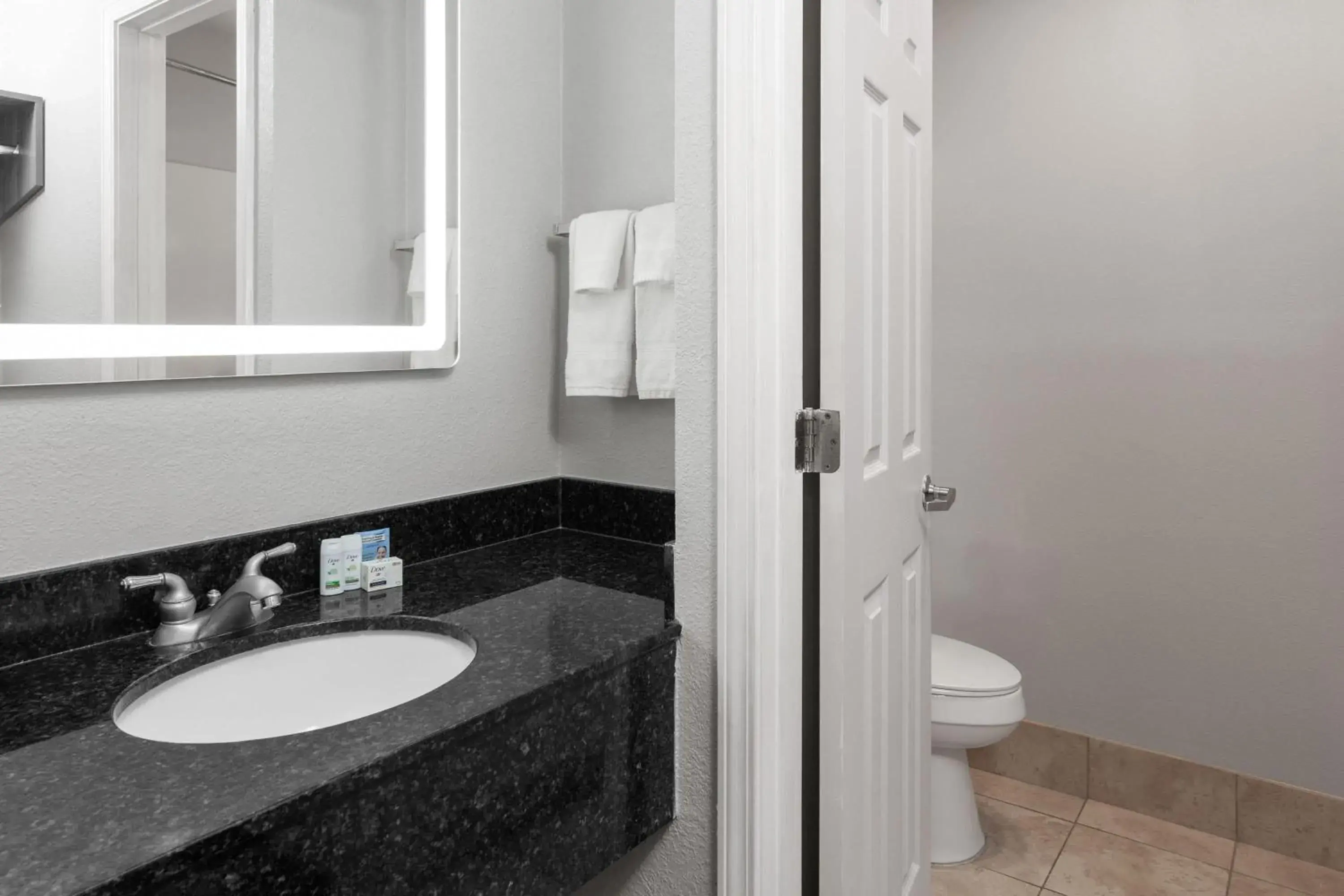 Bathroom in Baymont by Wyndham Indianapolis South Bathroom in Baymont by Wyndham Indianapolis South