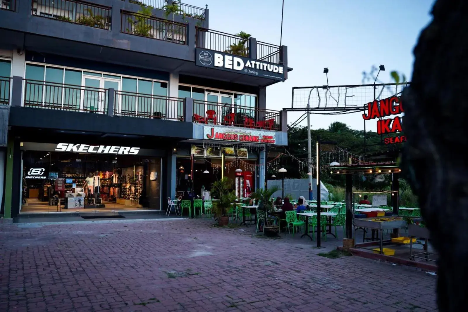 Property building in Bed Attitude Hostel Cenang Property building in Bed Attitude Hostel Cenang