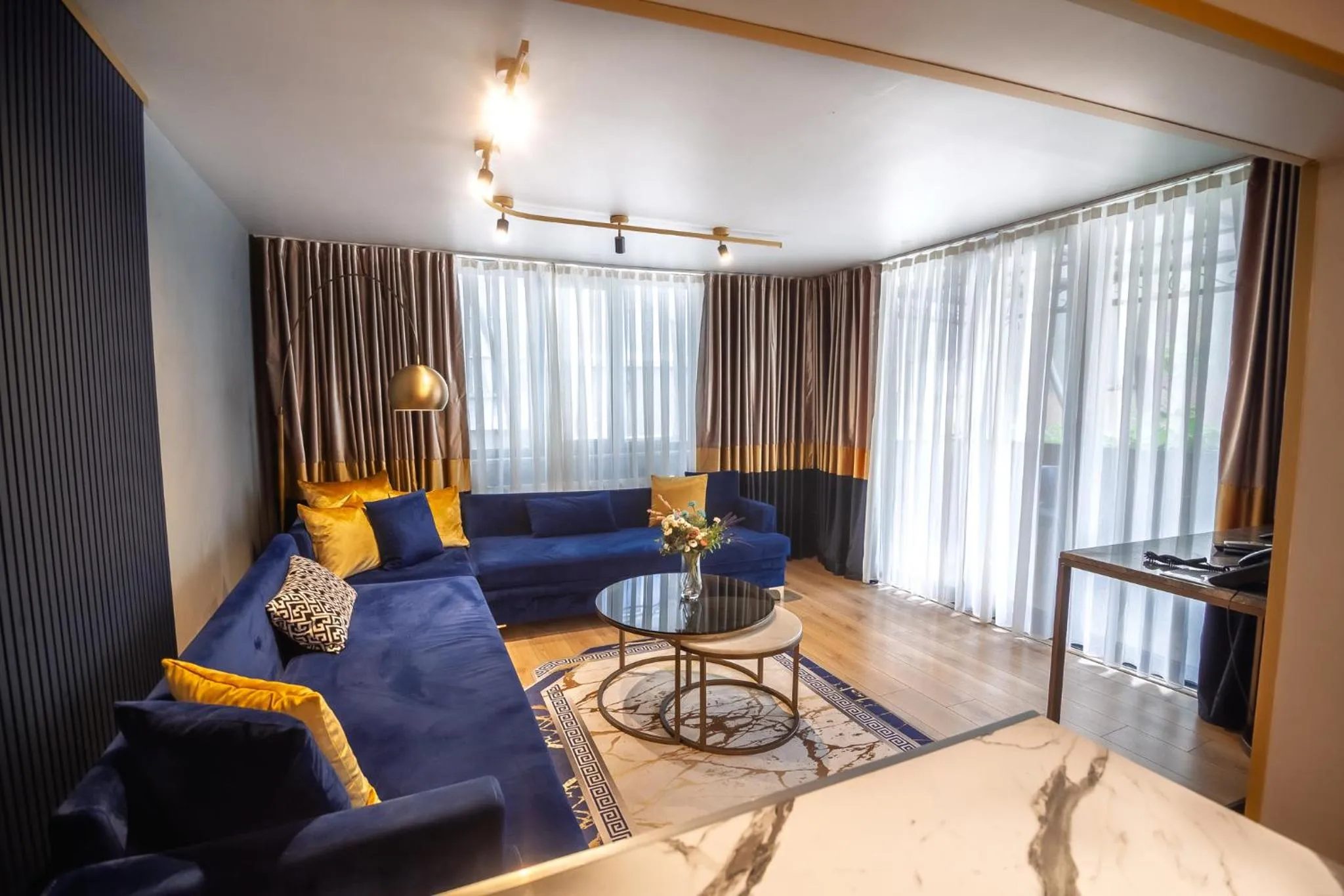 Lord Morgan & Exclusive Design Nişantaşı