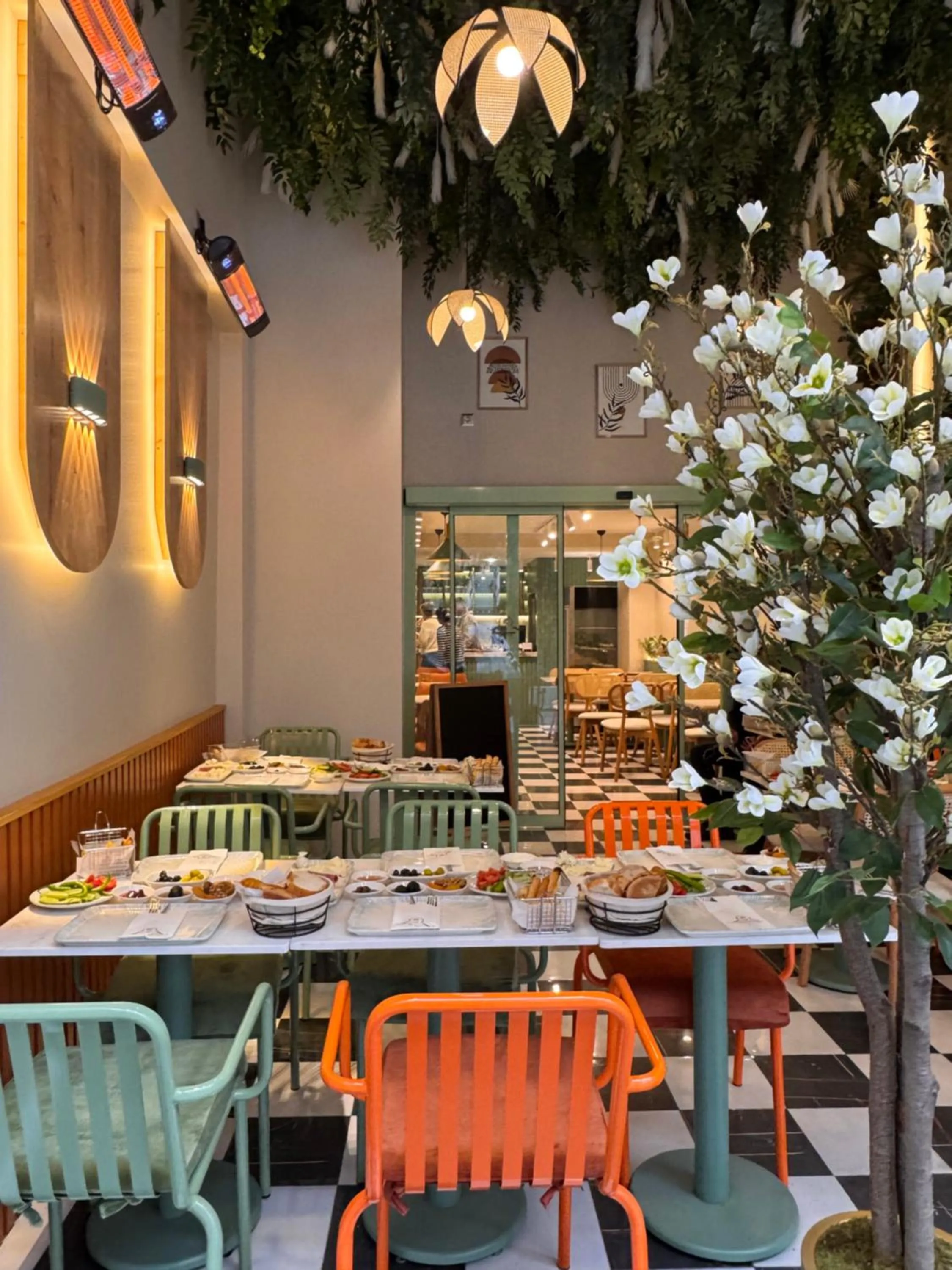 Restaurant/places to eat in Lord Morgan & Exclusive Design Nişantaşı