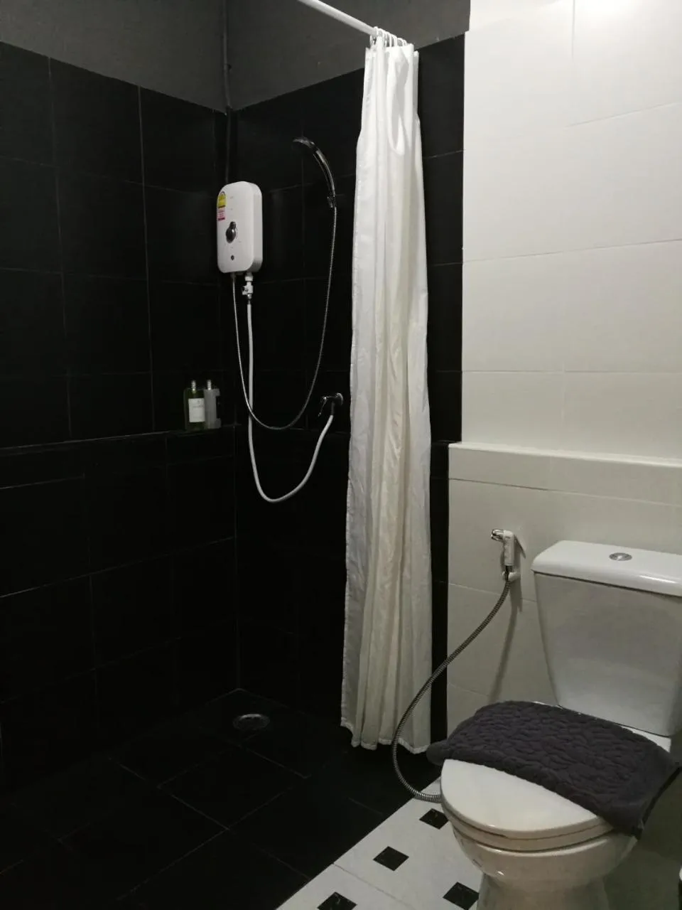 Bathroom in Hope Hostel Hatyai