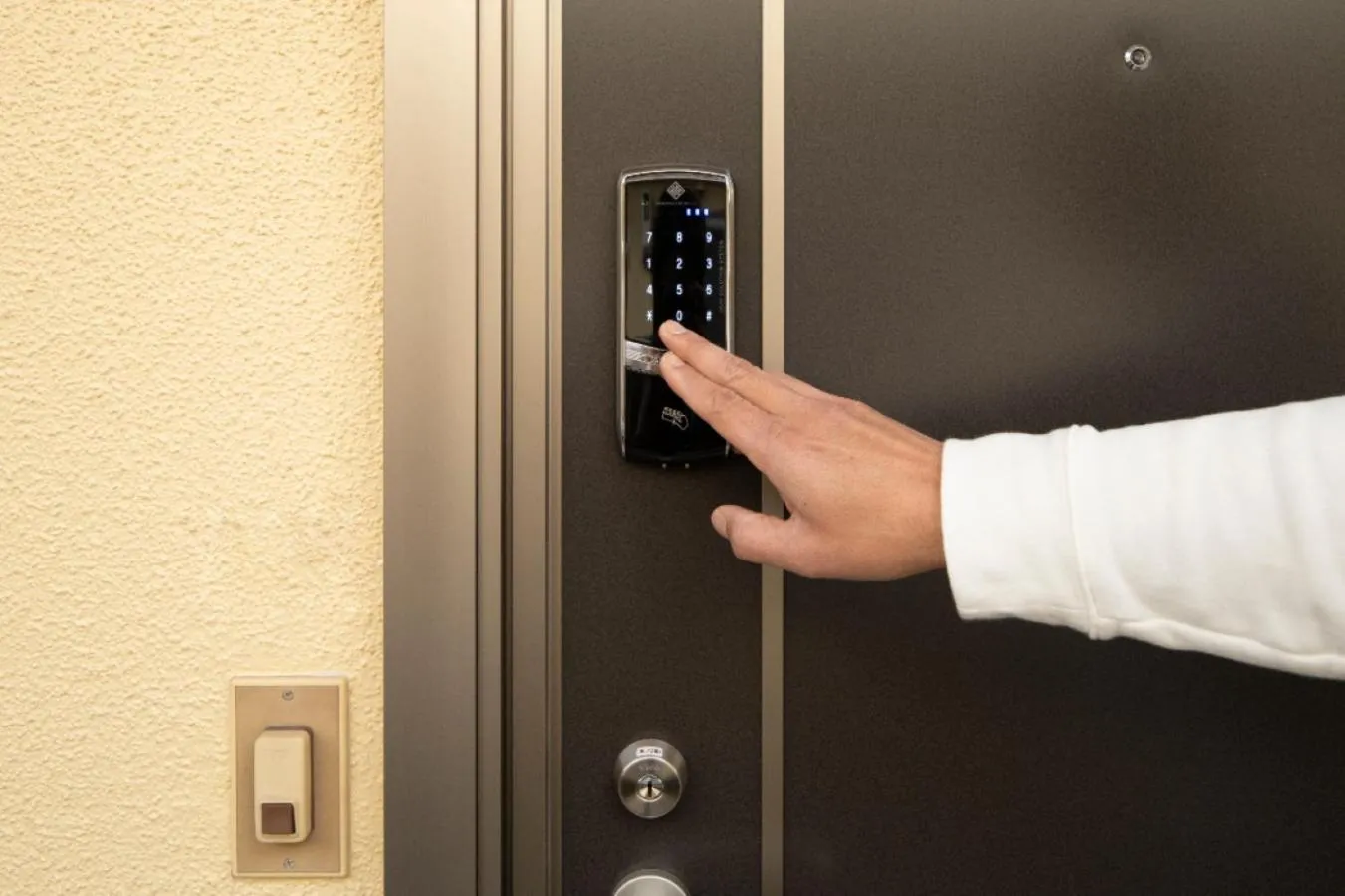 Facade/entrance in Guesthouse Erimo Apartment