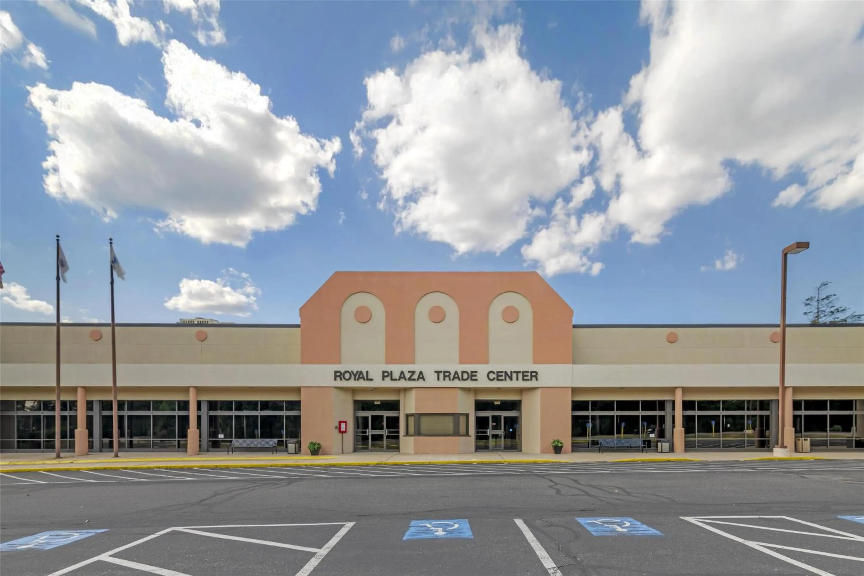 Property building in Best Western Royal Plaza Hotel and Trade Center