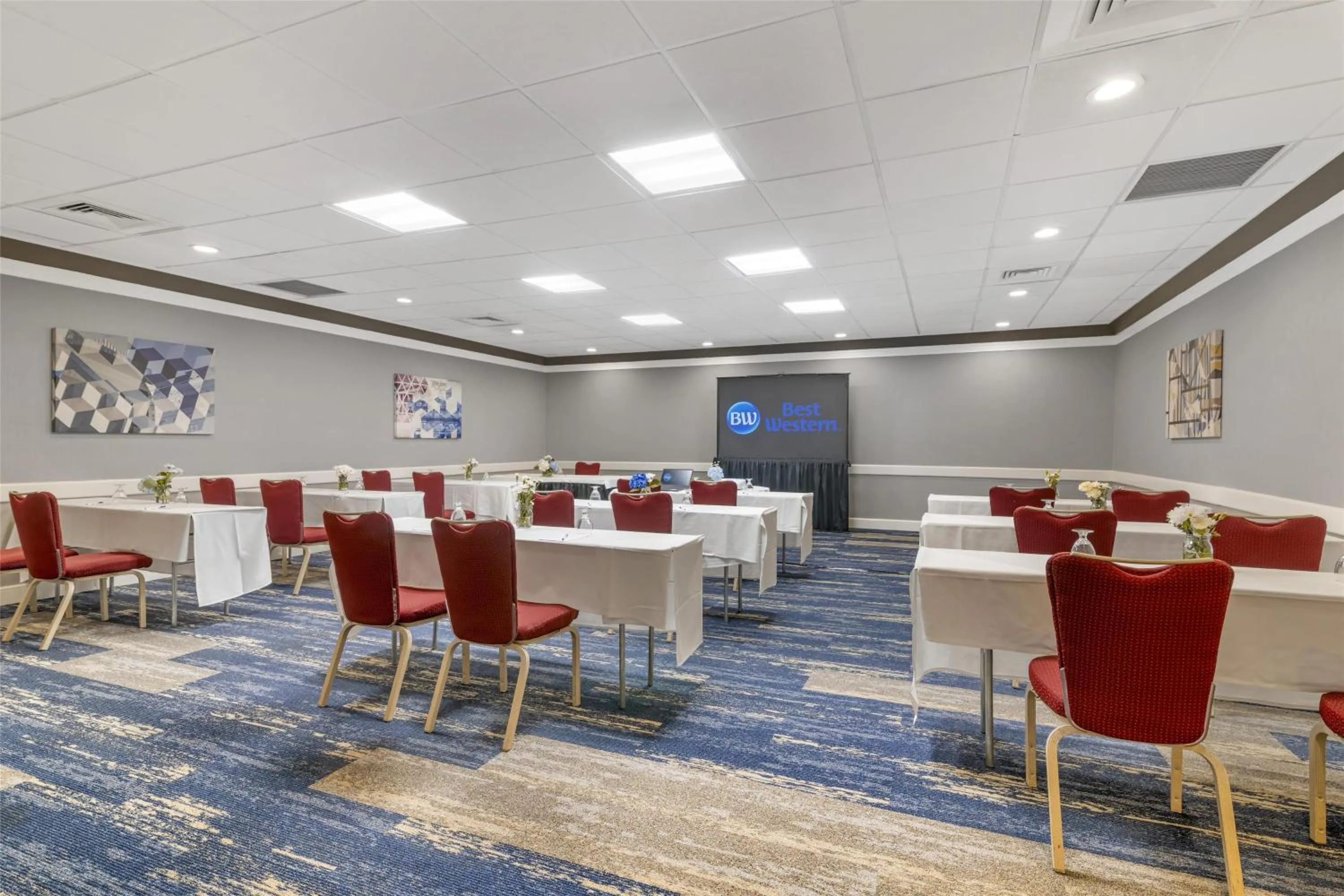Meeting/conference room in Best Western Royal Plaza Hotel and Trade Center
